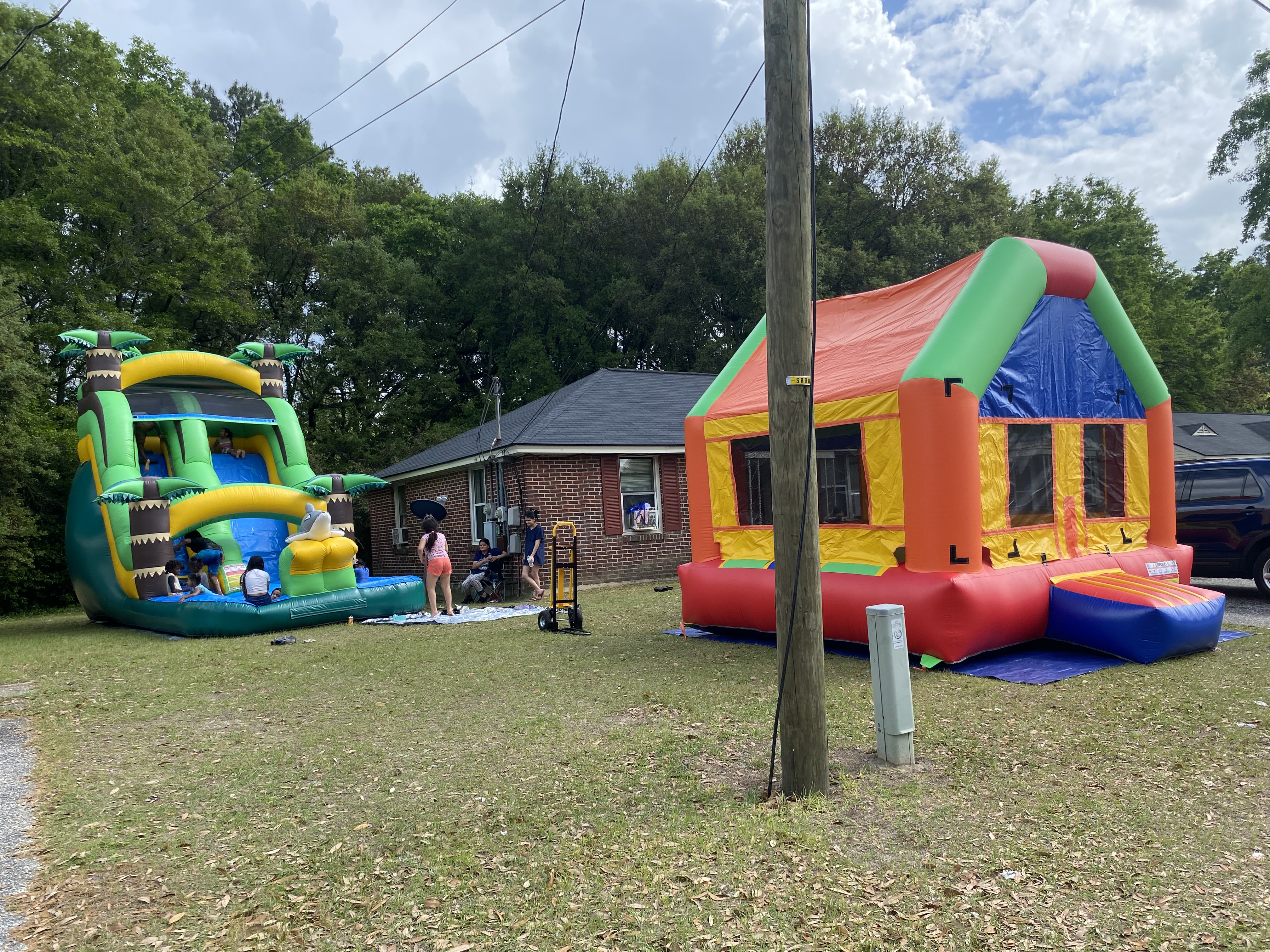 pink inflatable houses13x13