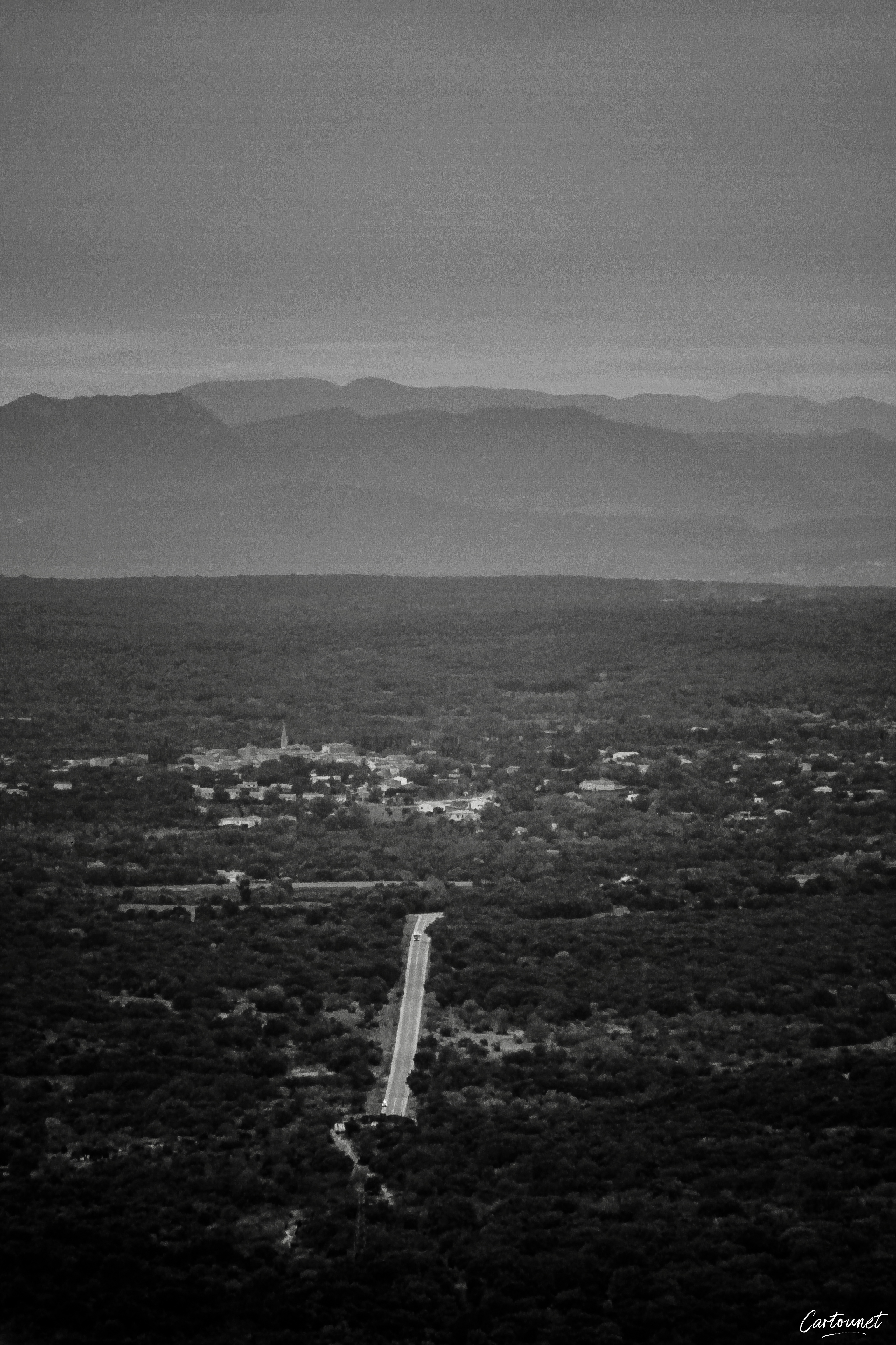 Photographie de paysage en noir et blanc