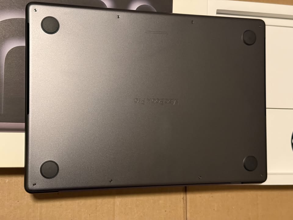 Apple MacBook Pro 14" Laptop Apple M4 Pro chip 24GB Memory 512GB SSD Space Black 