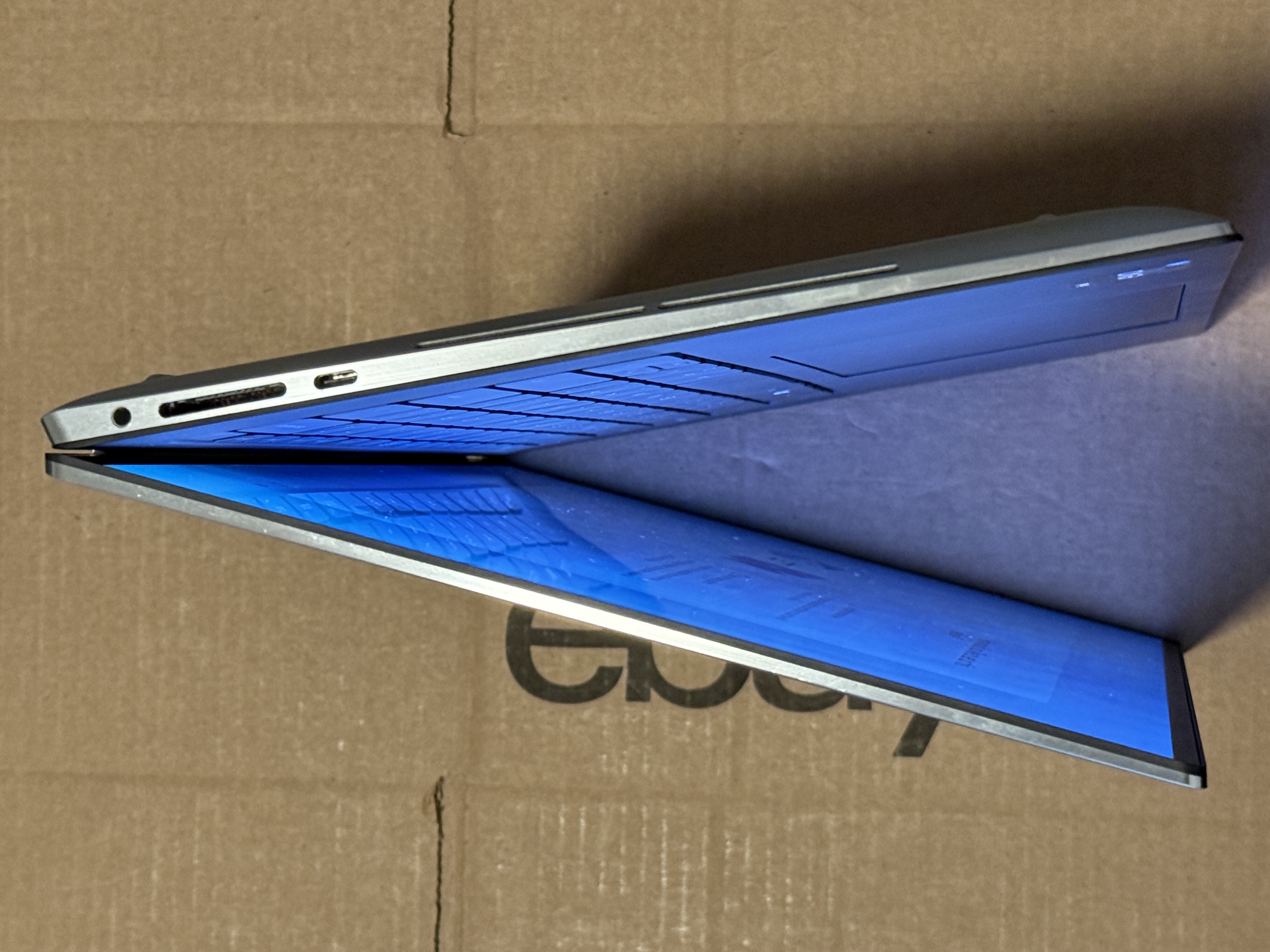 Dell Xps 9530 i9-13900h 64gb DDR5 Ram 4070 RTX GPU 1tb SSD 15.6" OLED 3.5K Win11