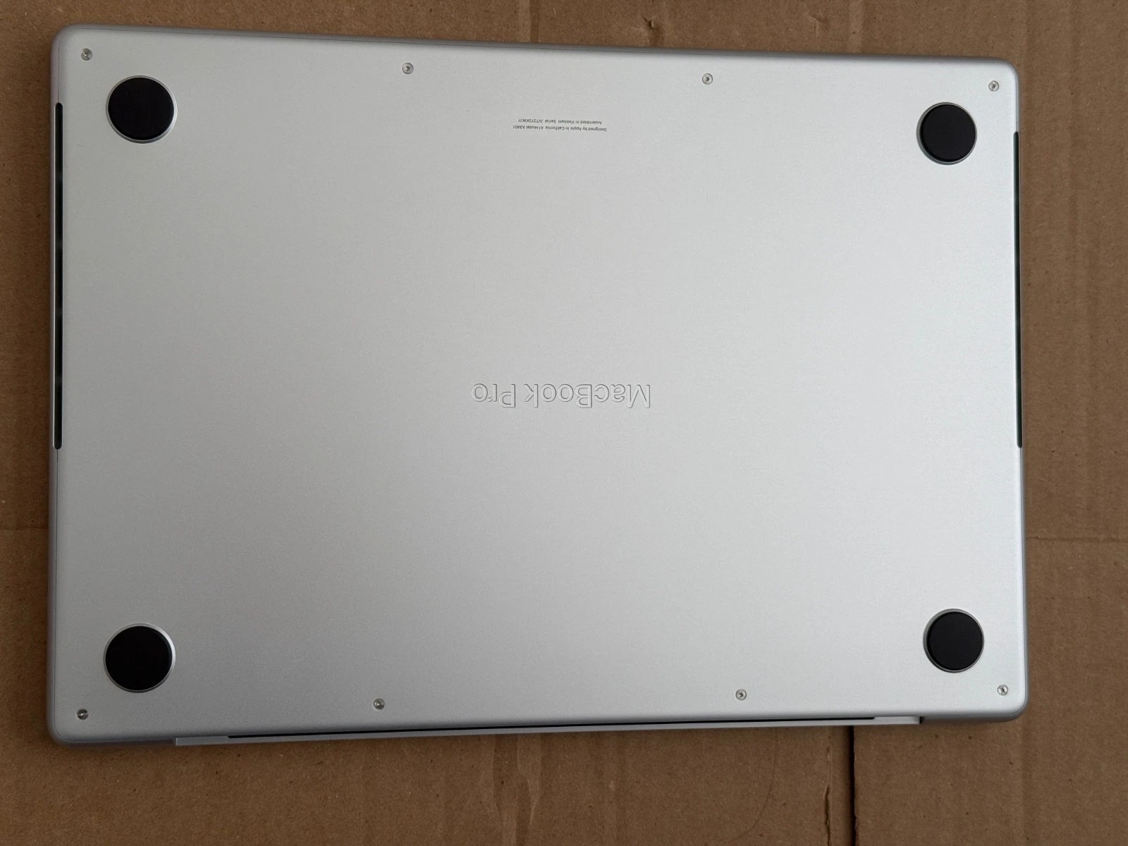 Apple MacBook Pro 14" M4 Pro 24GB RAM 512GB SSD Silver MX2E3LL/A /w 140w Charger