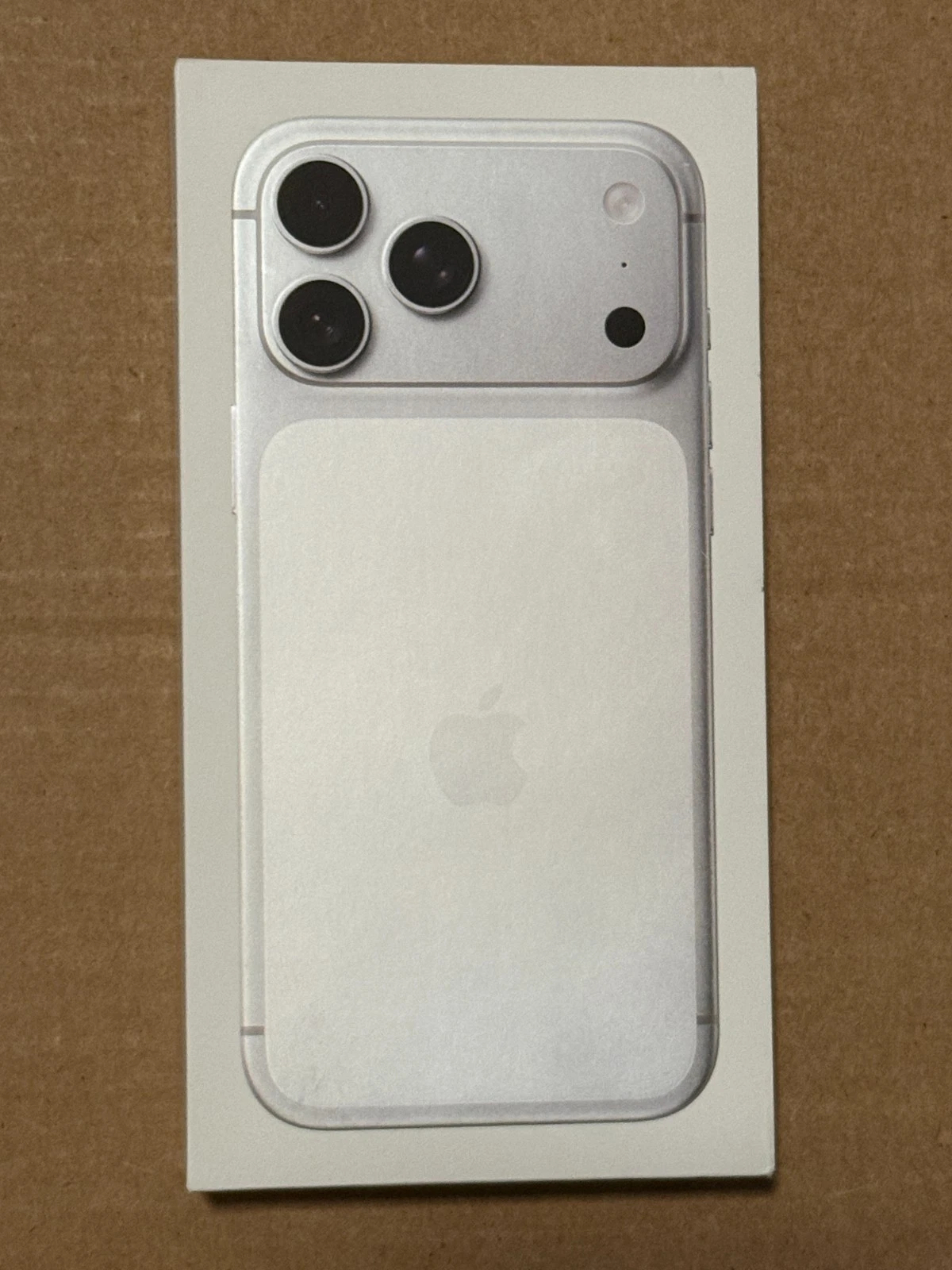 Apple iPhone 17 Pro Max - 1 TB - Silver (AT&T) & Cricket