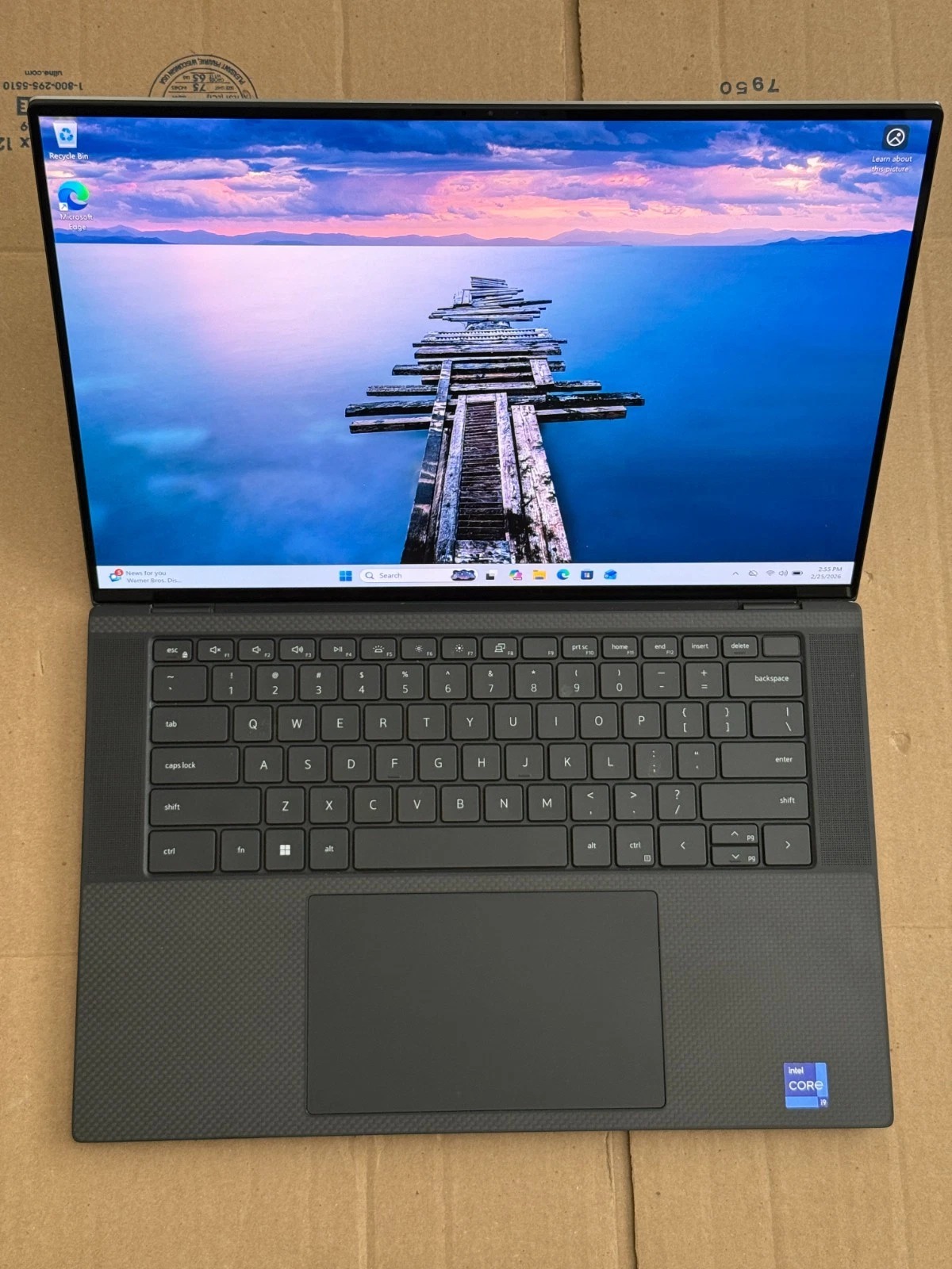 Dell Xps 9530 i9-13900h 32gb DDR5 Ram 4070 RTX GPU 512gb SSD 15.6" OLED 3.5K W11