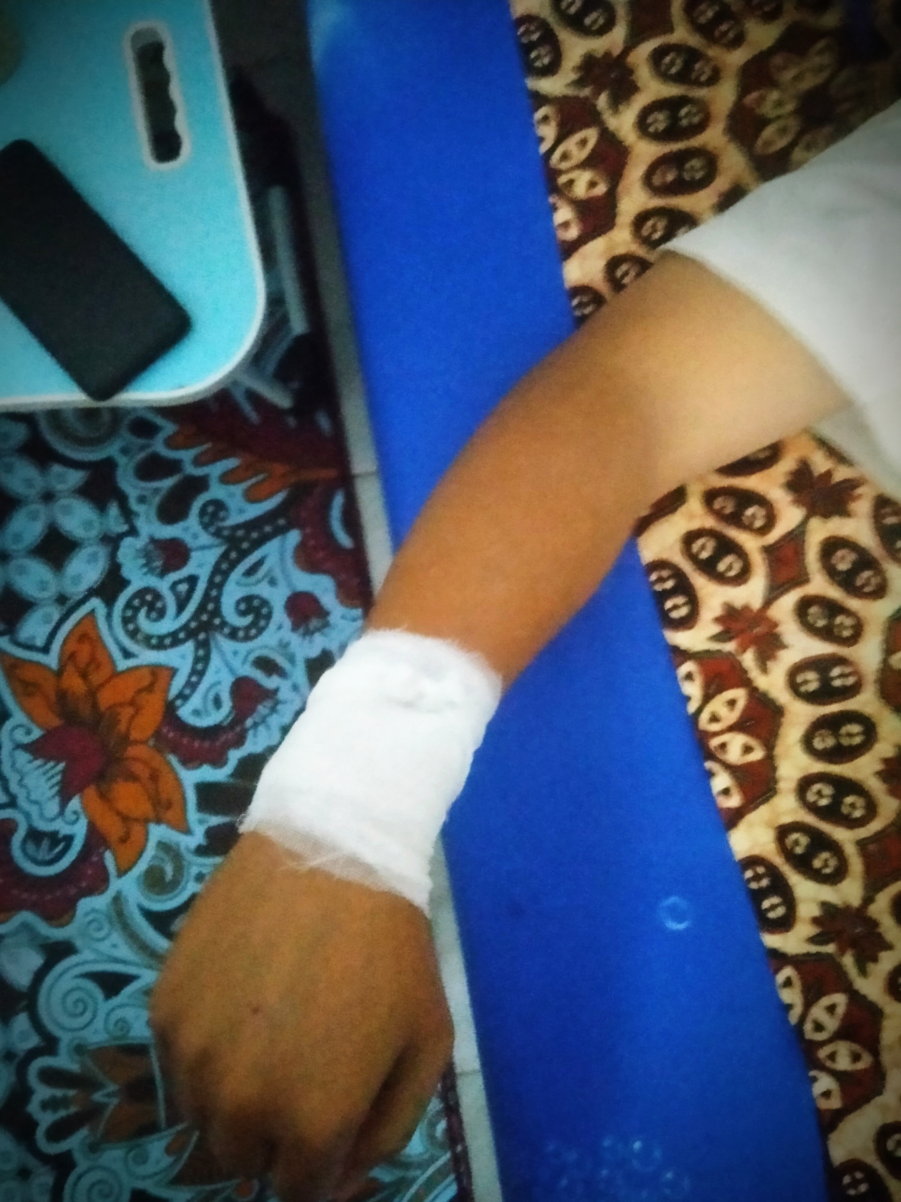 First Aid Tutorial: Bandage Wrapping