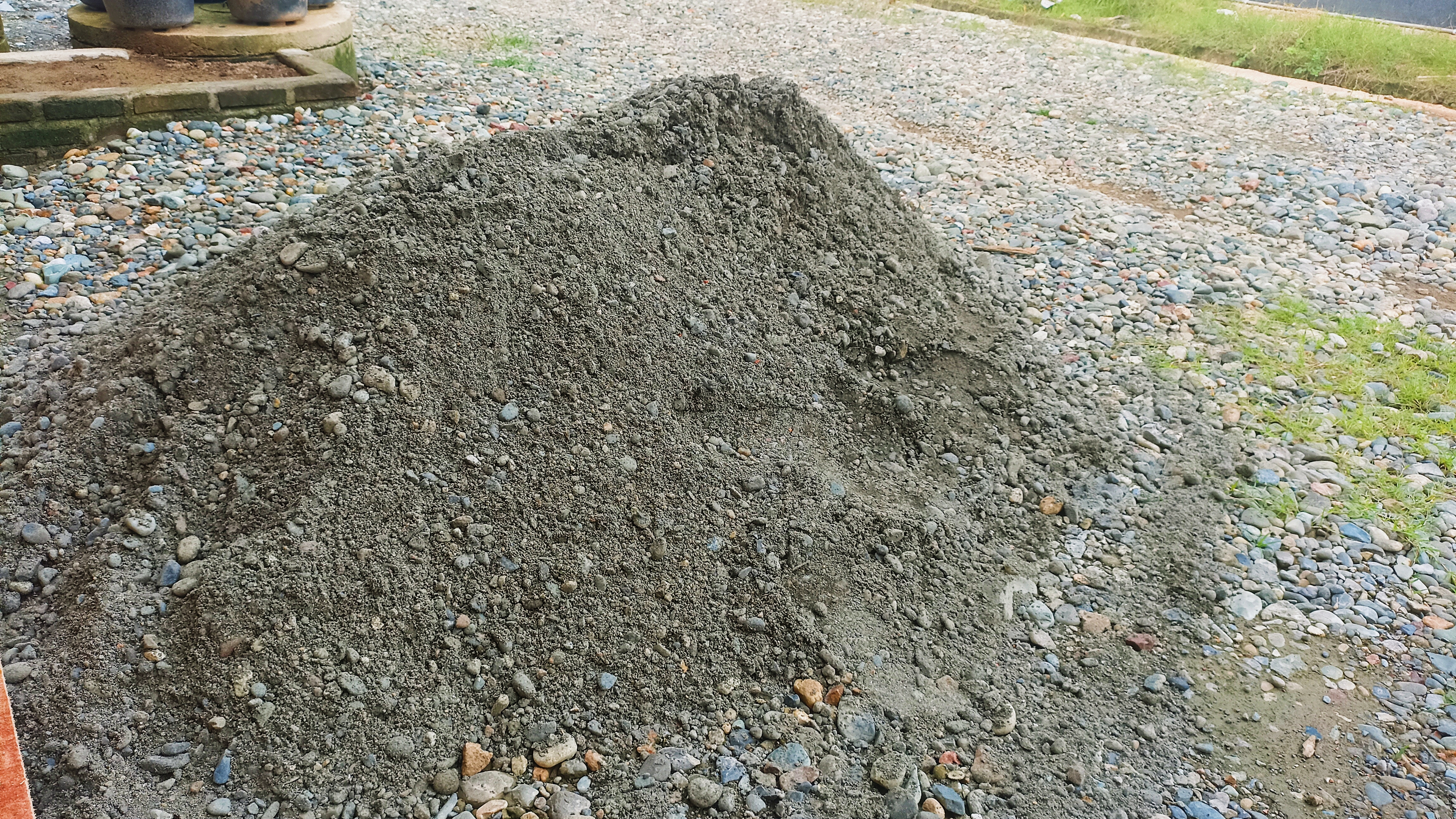 High-Resolution Gravel Image