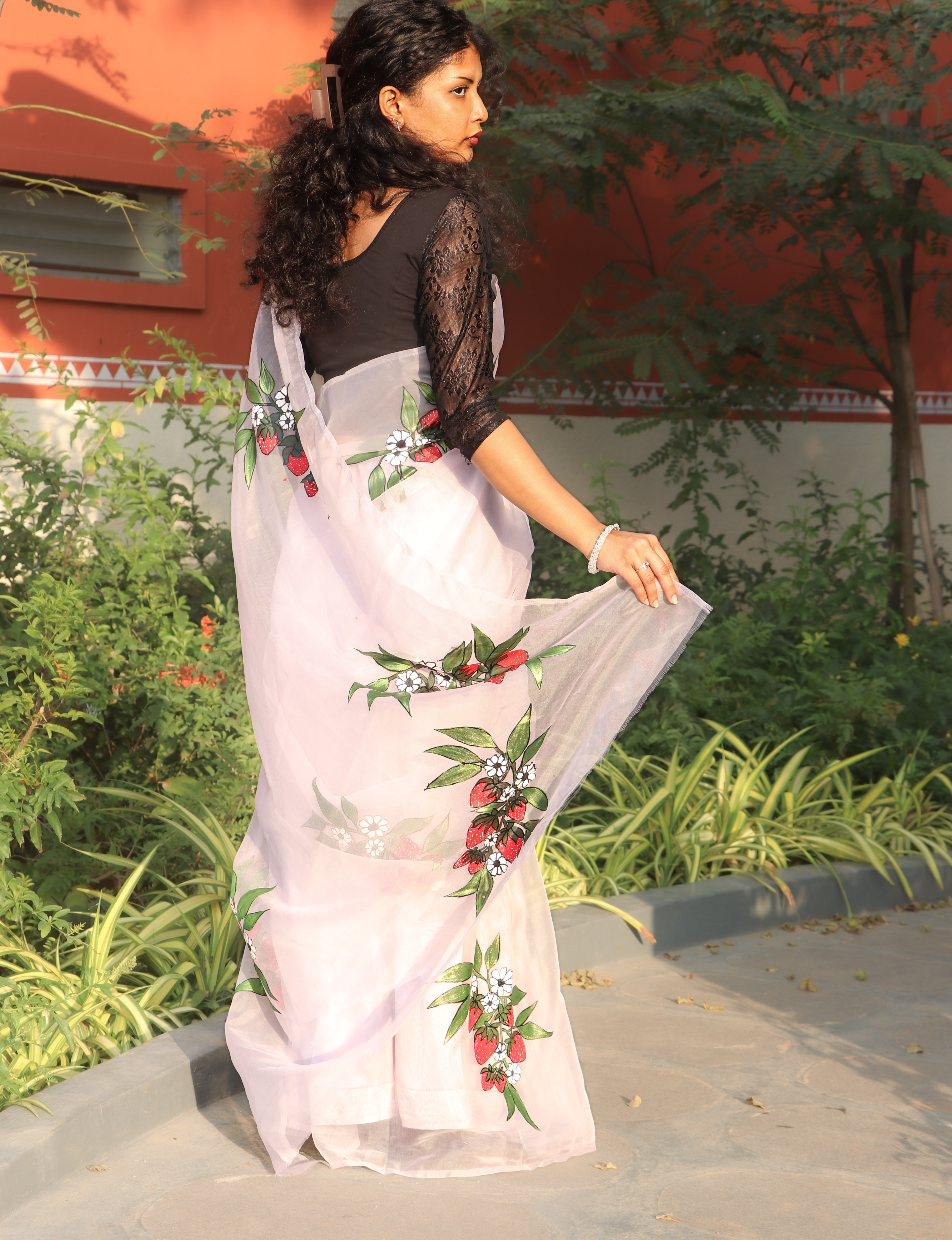 Strawberry Whispers Saree