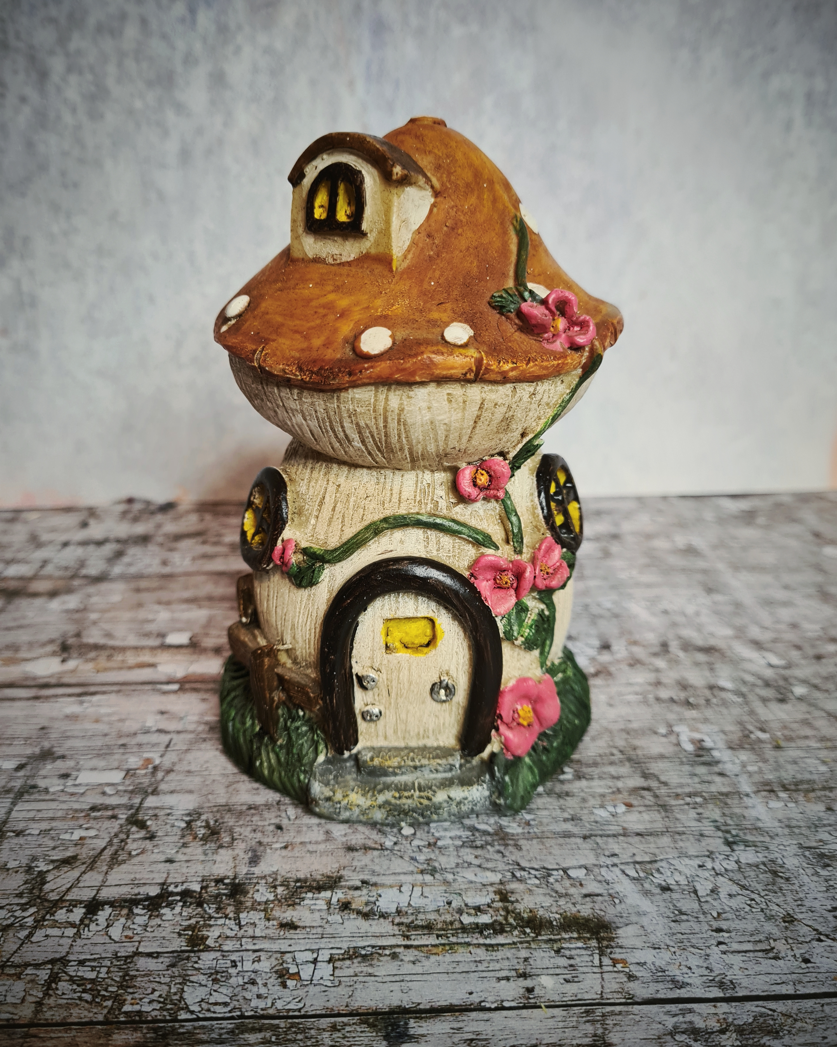 Toadstool Fairy House Ornament
