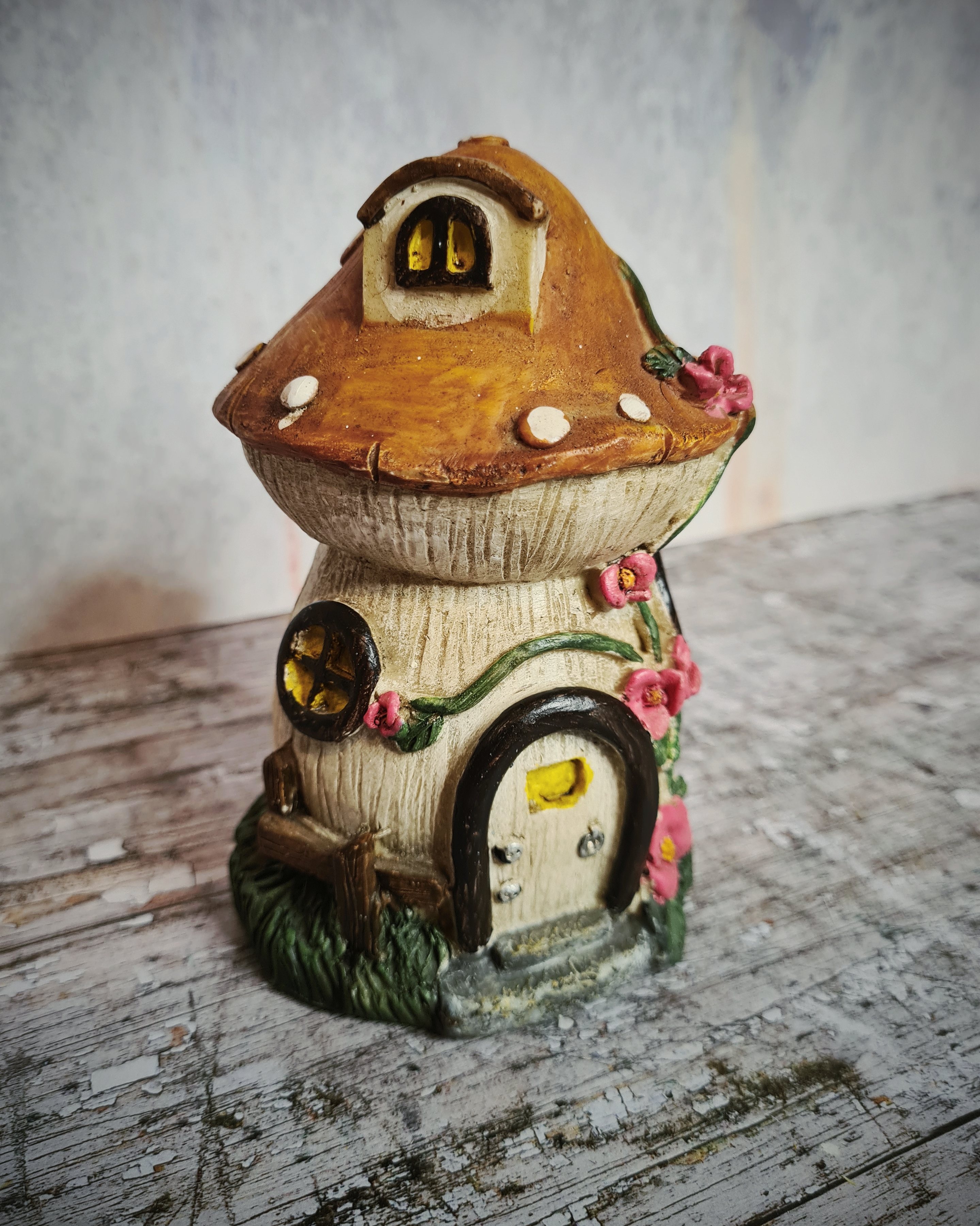 Toadstool Fairy House Ornament
