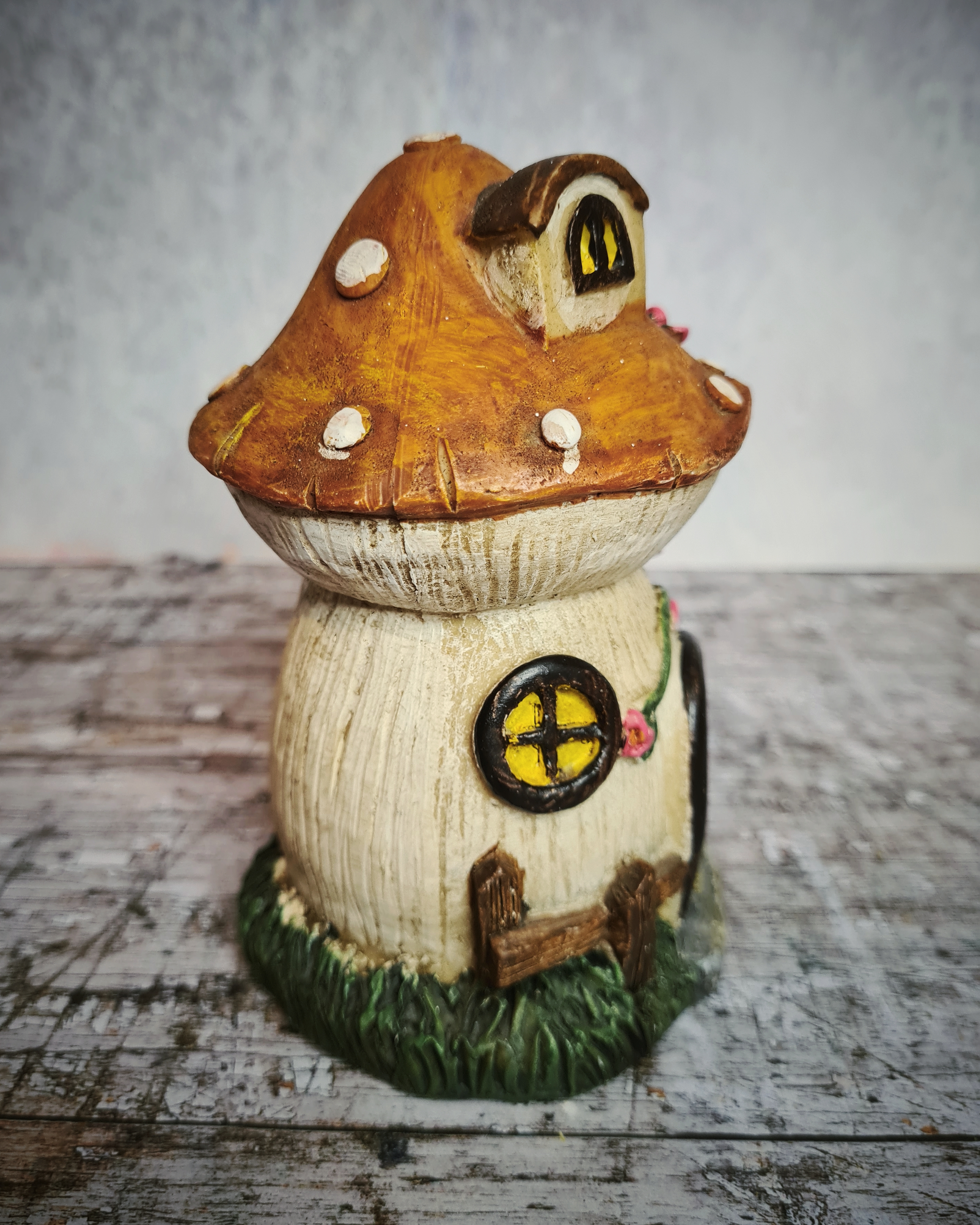 Toadstool Fairy House Ornament
