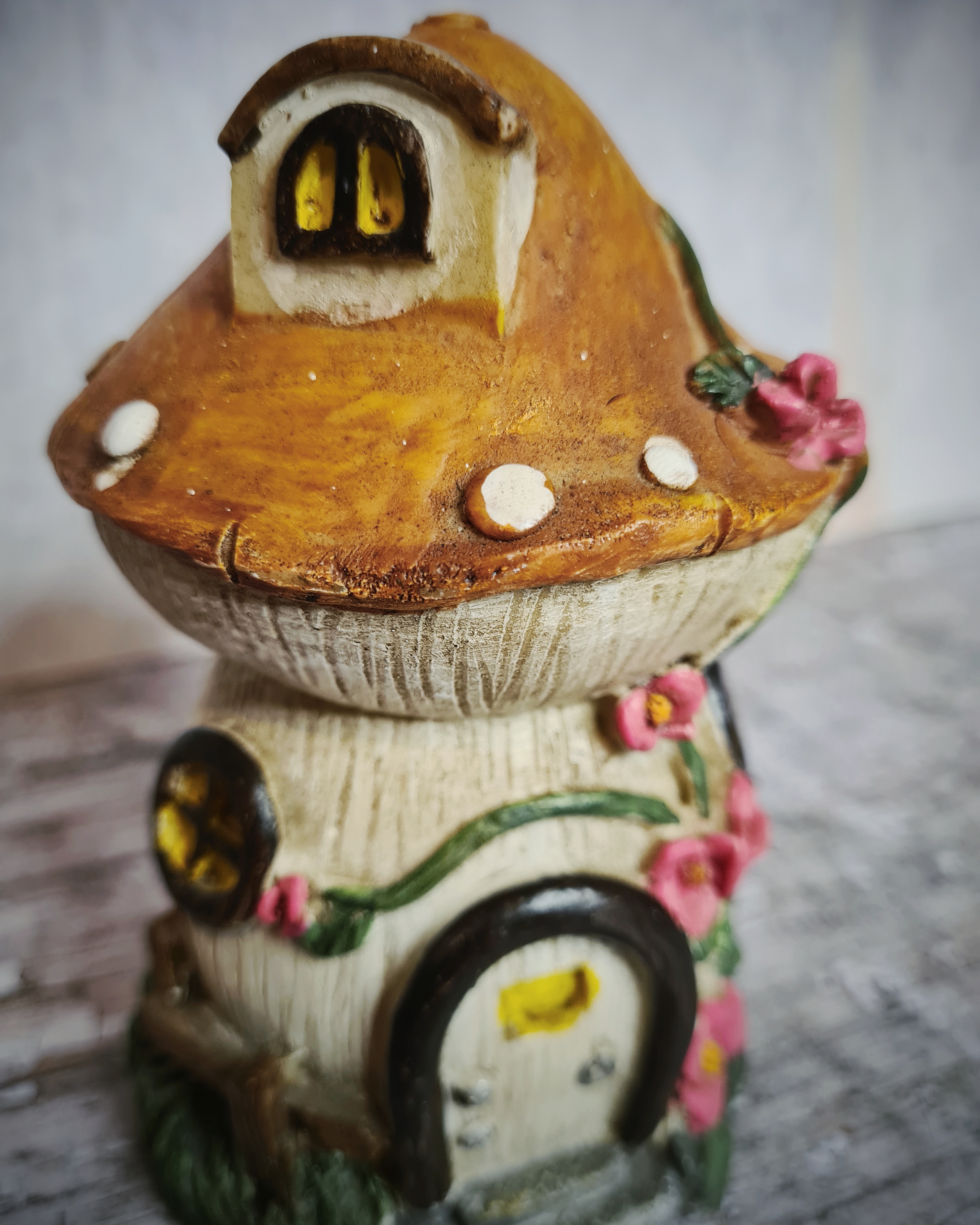 Toadstool Fairy House Ornament