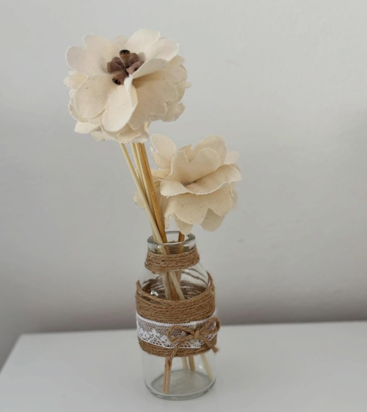 Adornos con flores de tela