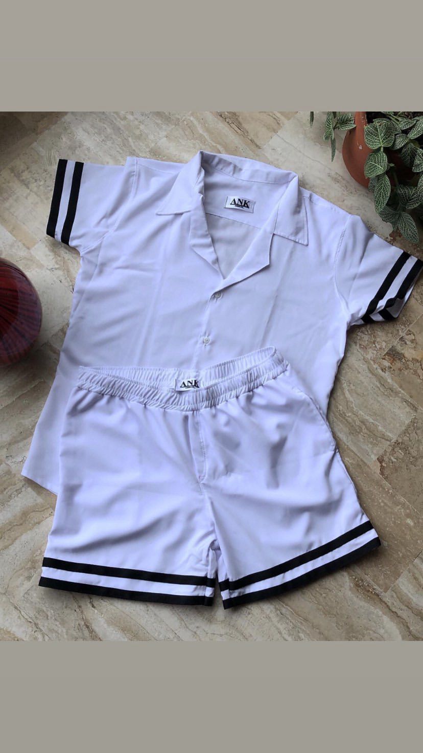 Conjunto de playa blanco