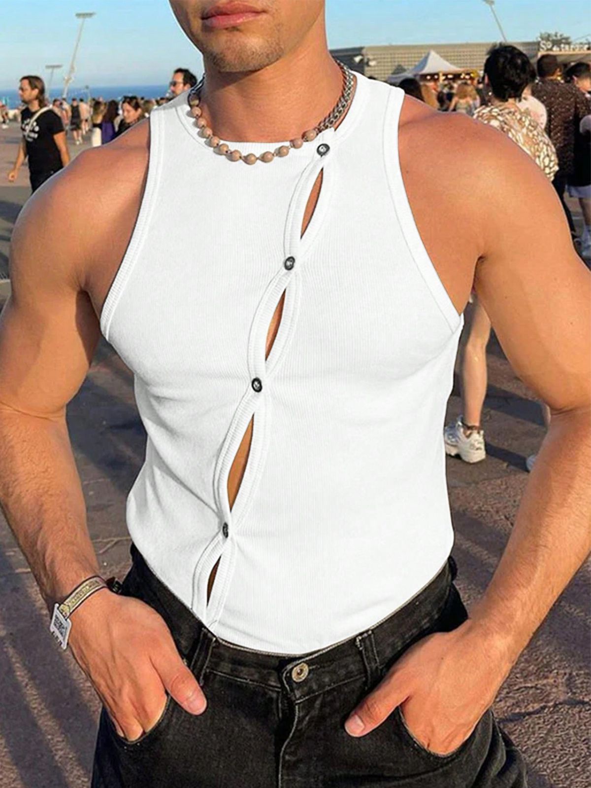 Camiseta sin mangas con aberturas