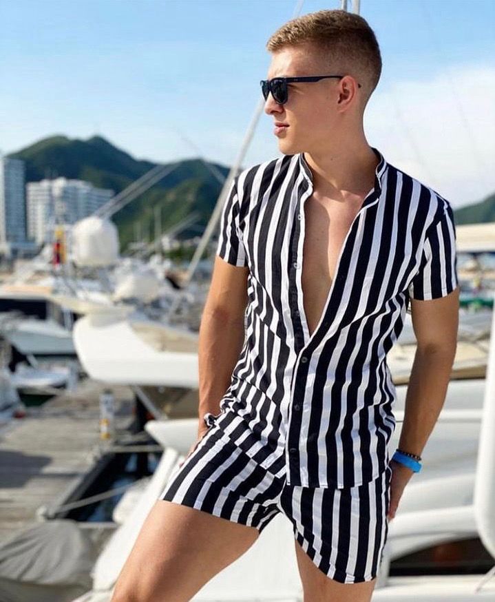 Set de camisa y short a rayas