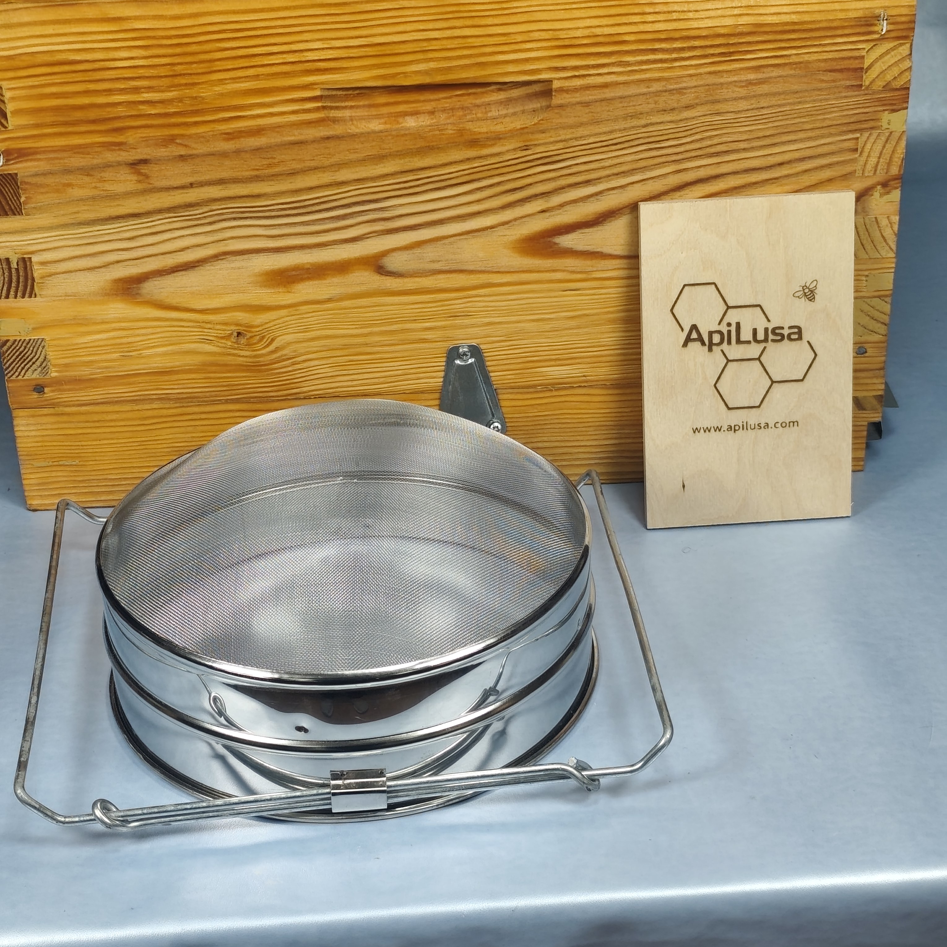 Oval Honey Filter/Strainer with Extendable Handles