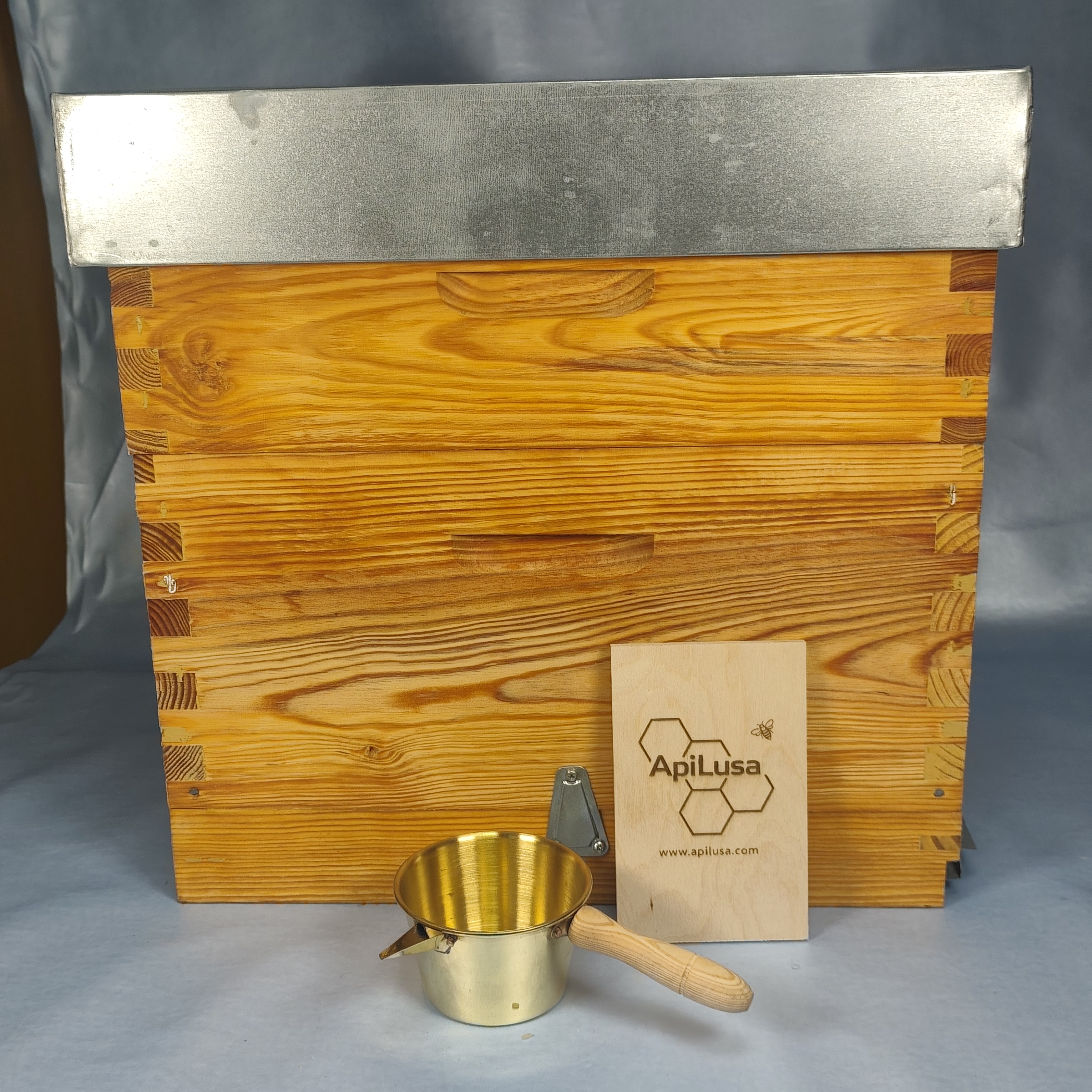 Simple Brass Wax Melting Pot