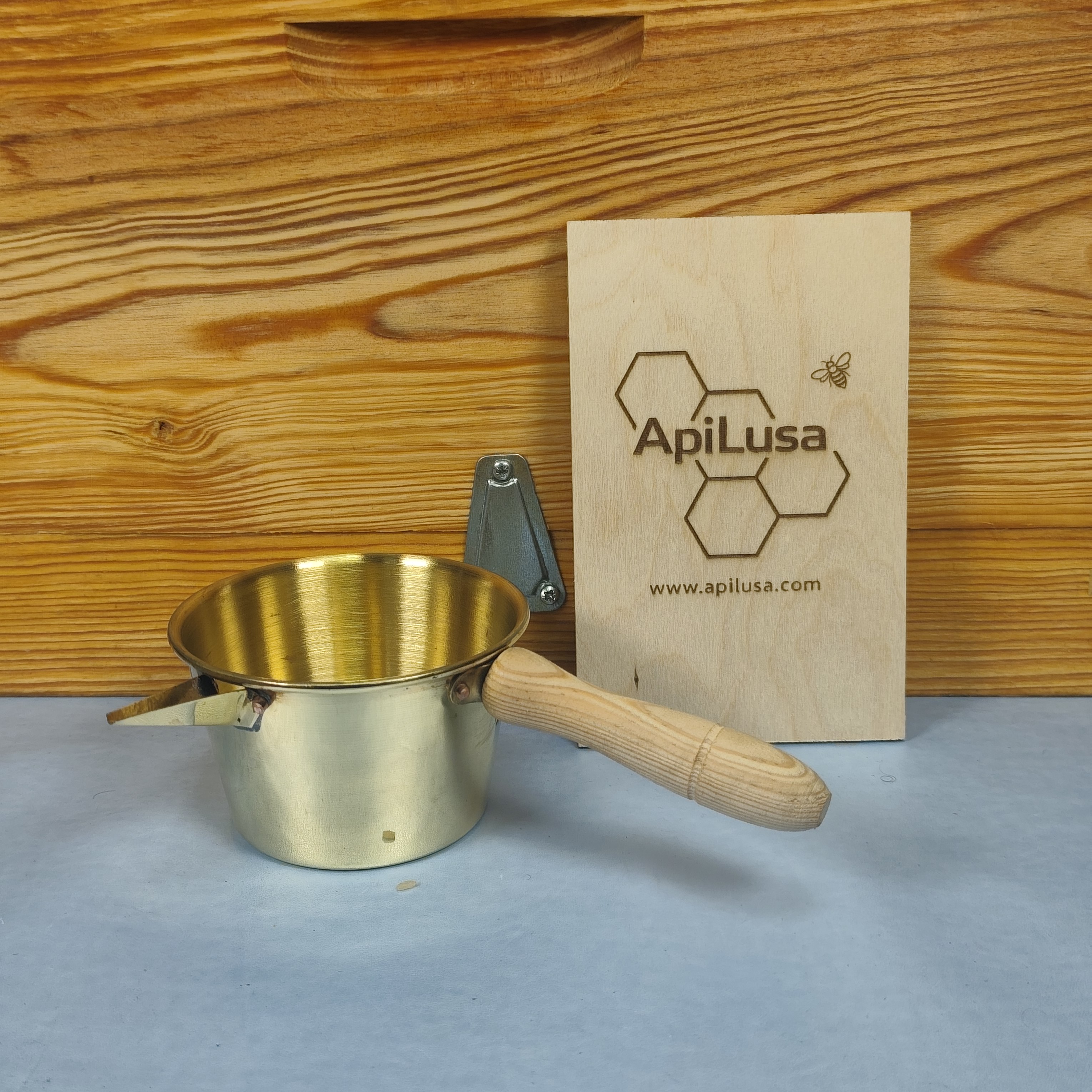 Simple Brass Wax Melting Pot