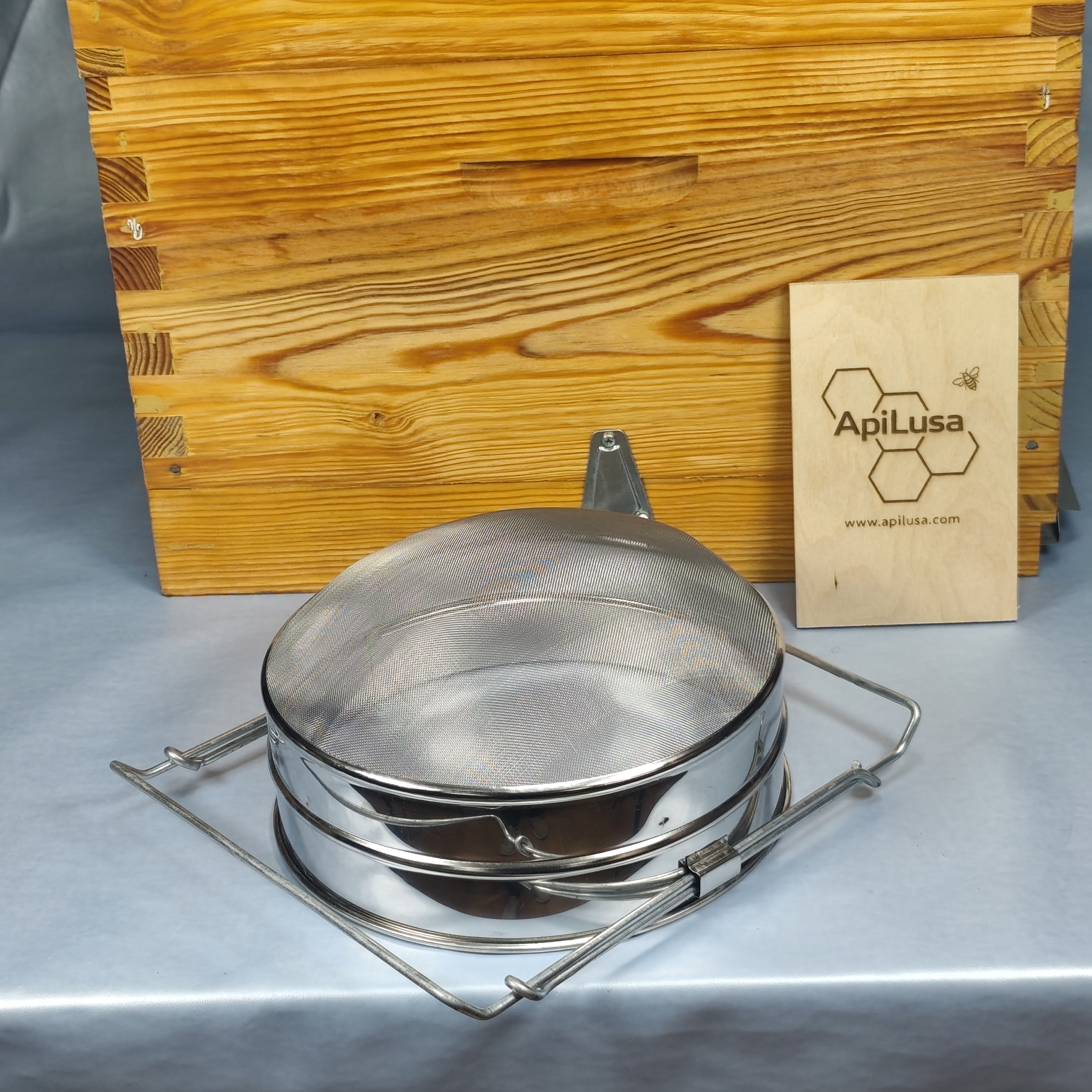 Oval Honey Filter/Strainer with Extendable Handles