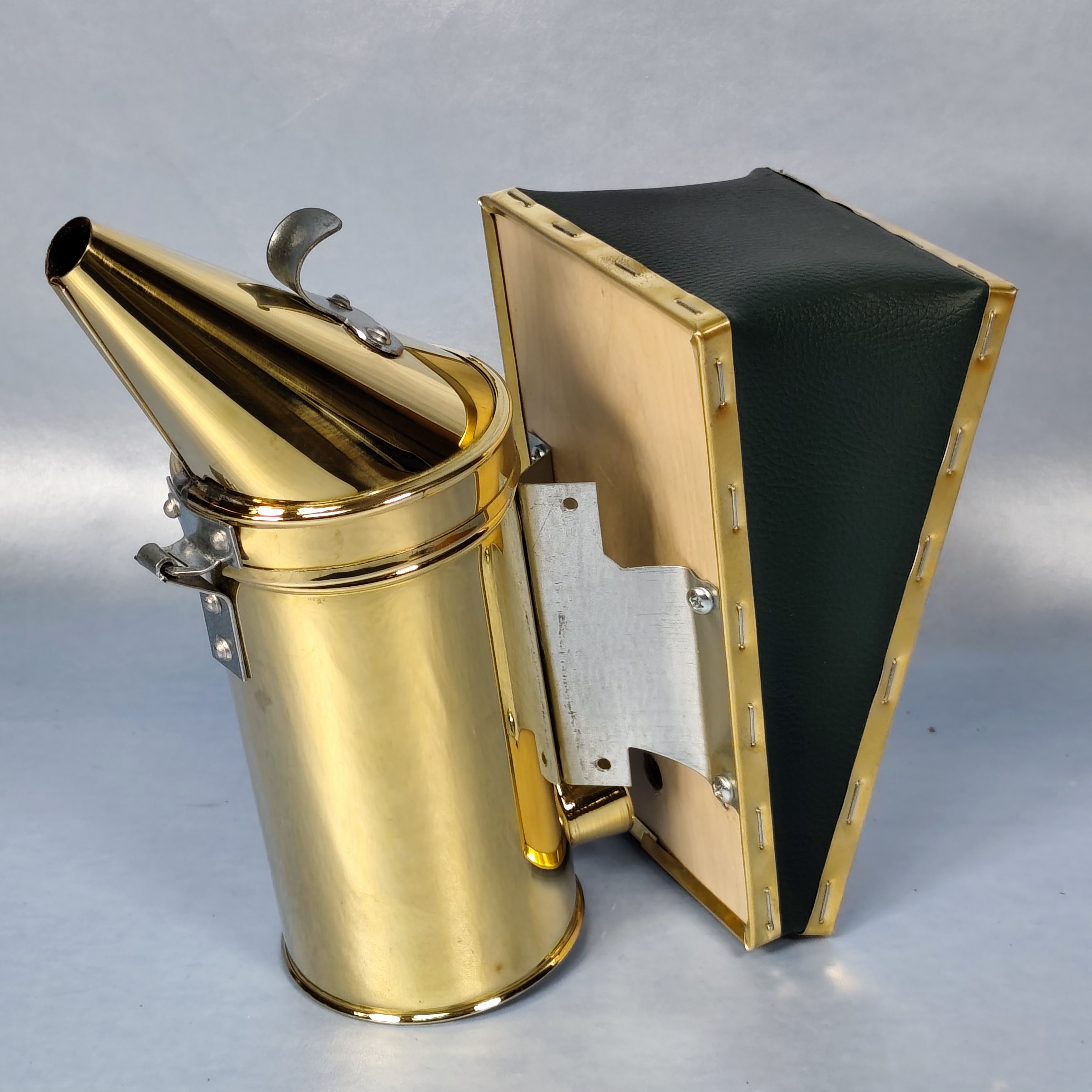Medium Brass Bee Smoker