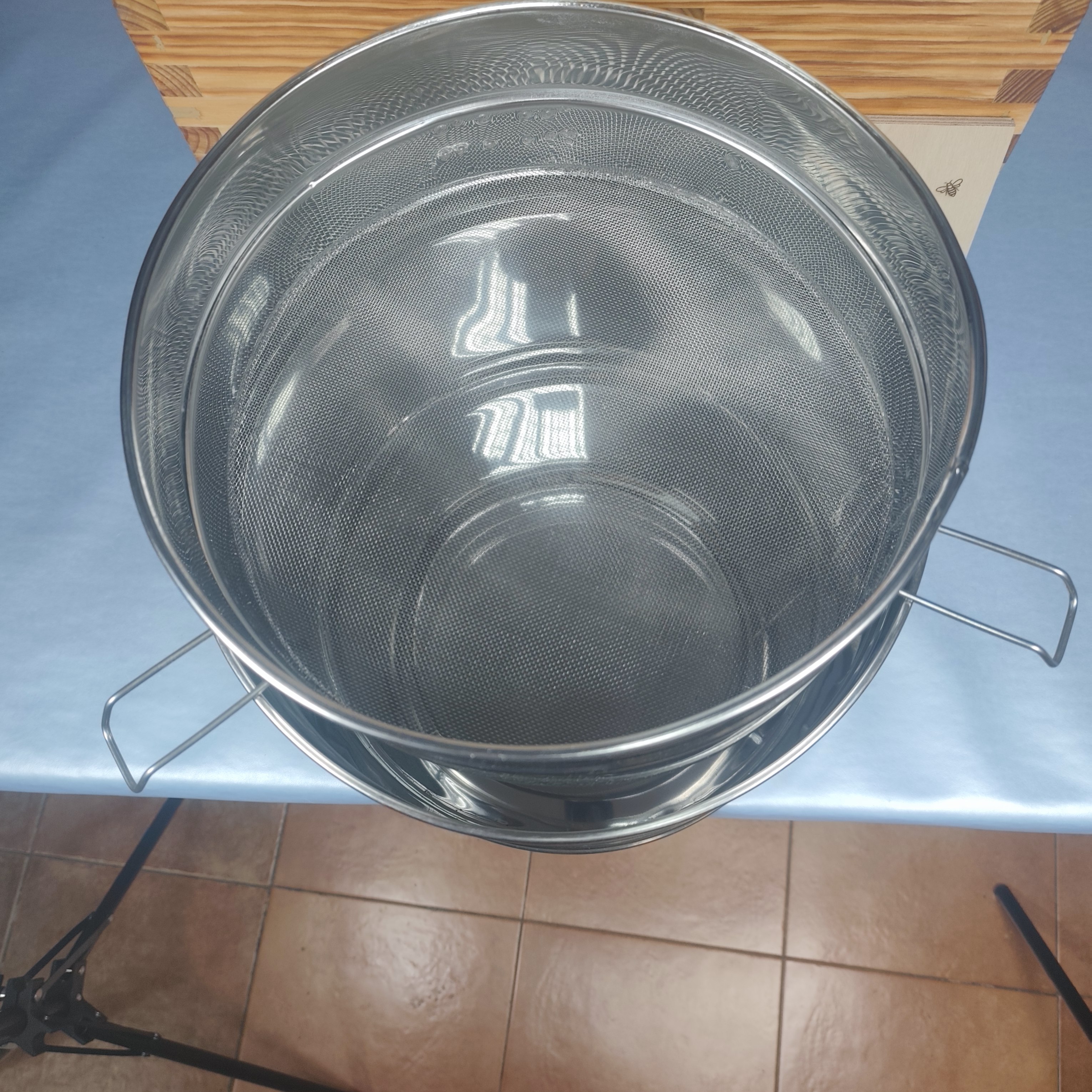 Stainless Steel Honey Filter/Strainer - Fine Mesh - 32 cm
