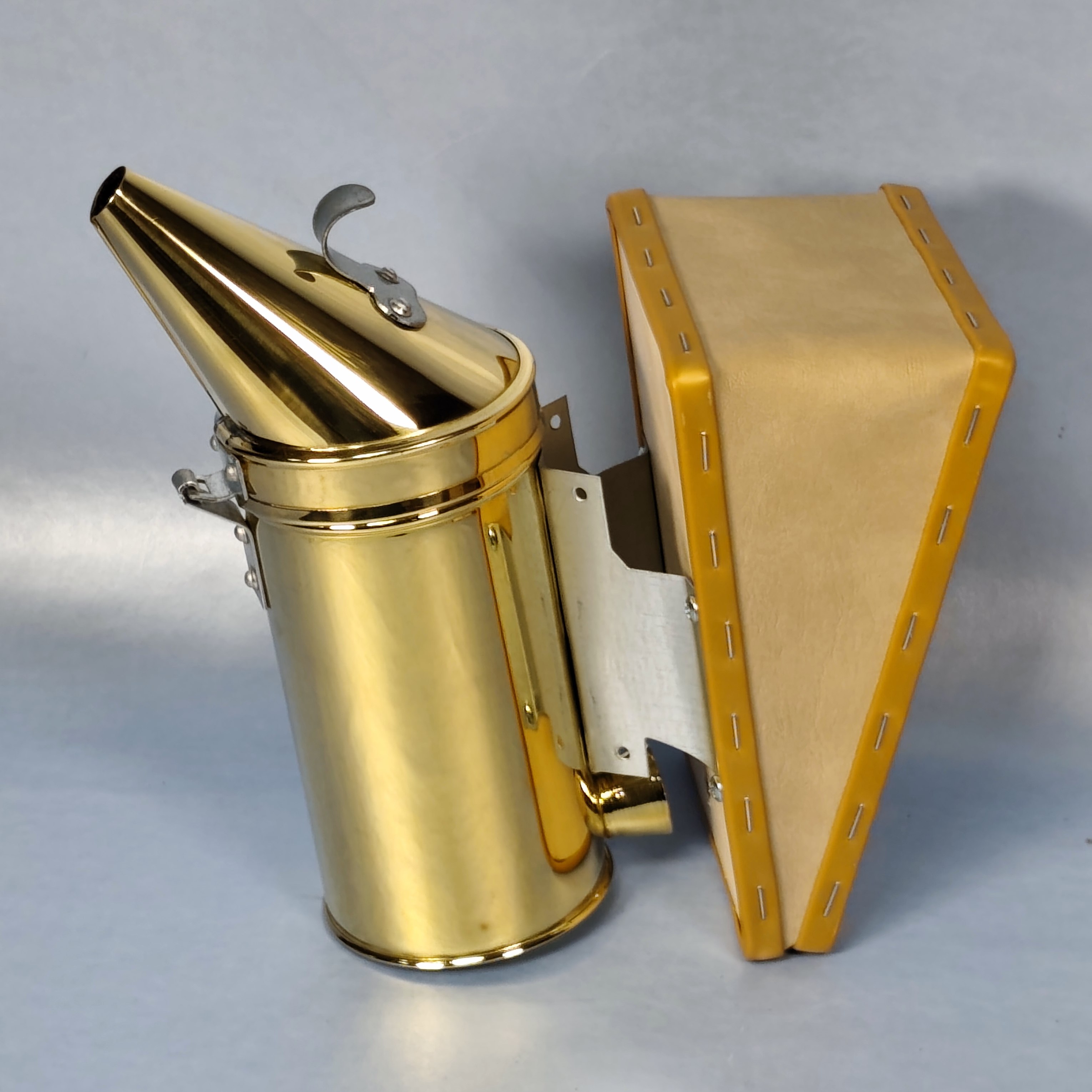 Medium Brass Bee Smoker