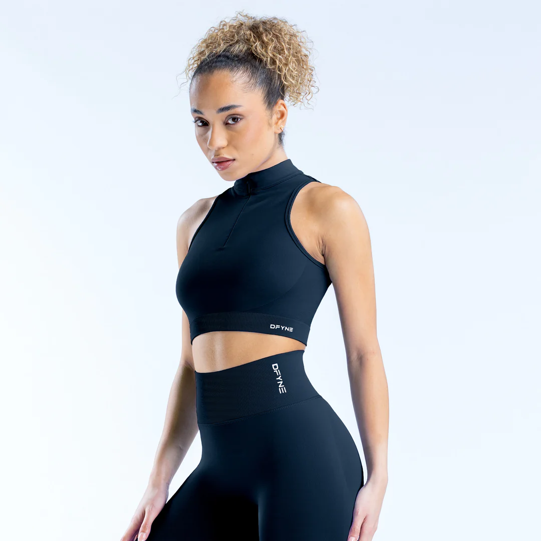 Dynamic Quarter Zip Tank - DFYNE