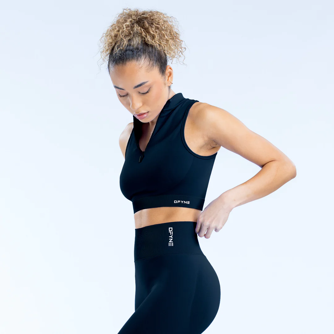 Dynamic Quarter Zip Tank - DFYNE