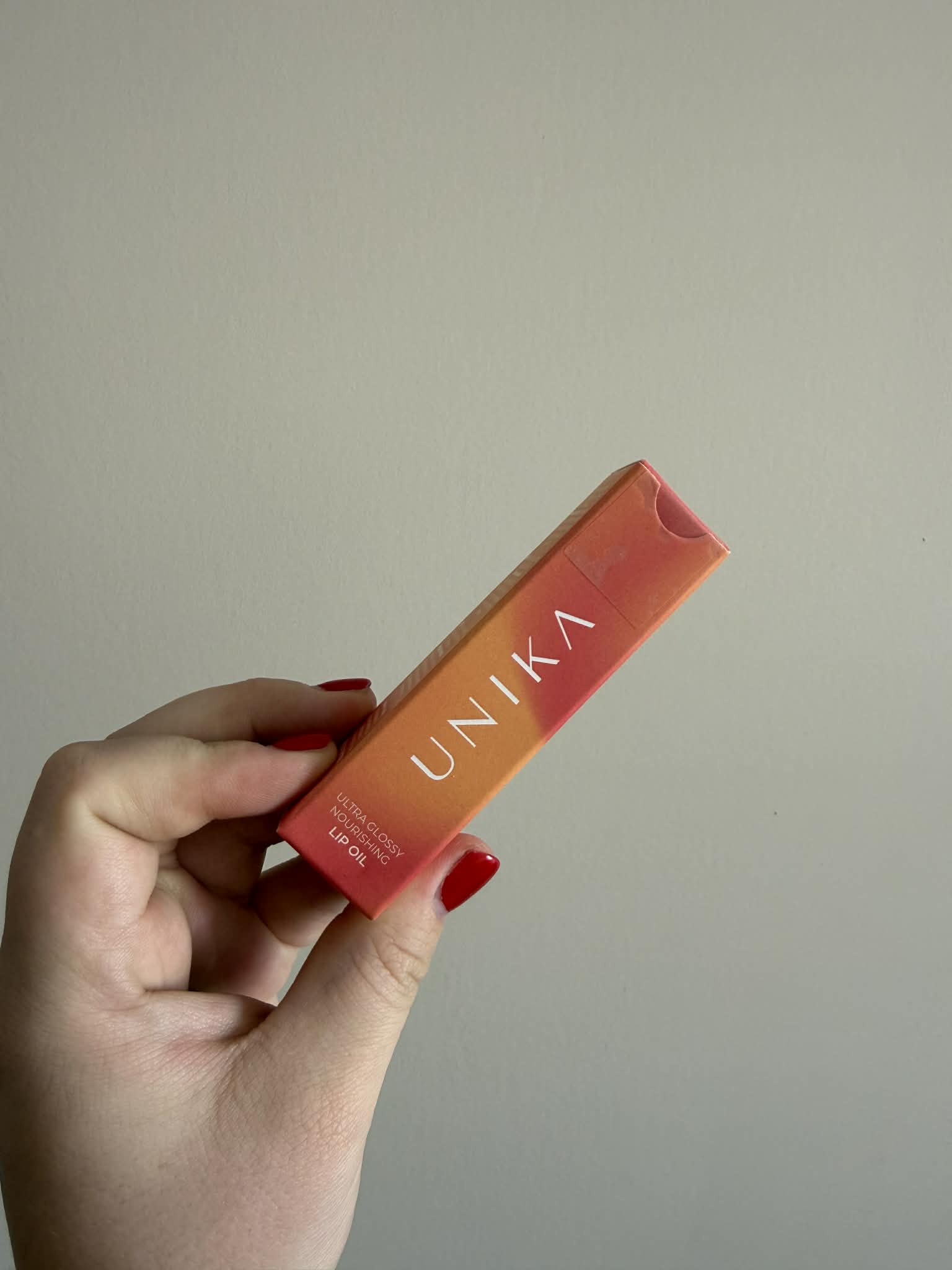 Maitinamasis lūpų aliejus „Coconut“ – 4,5 ml