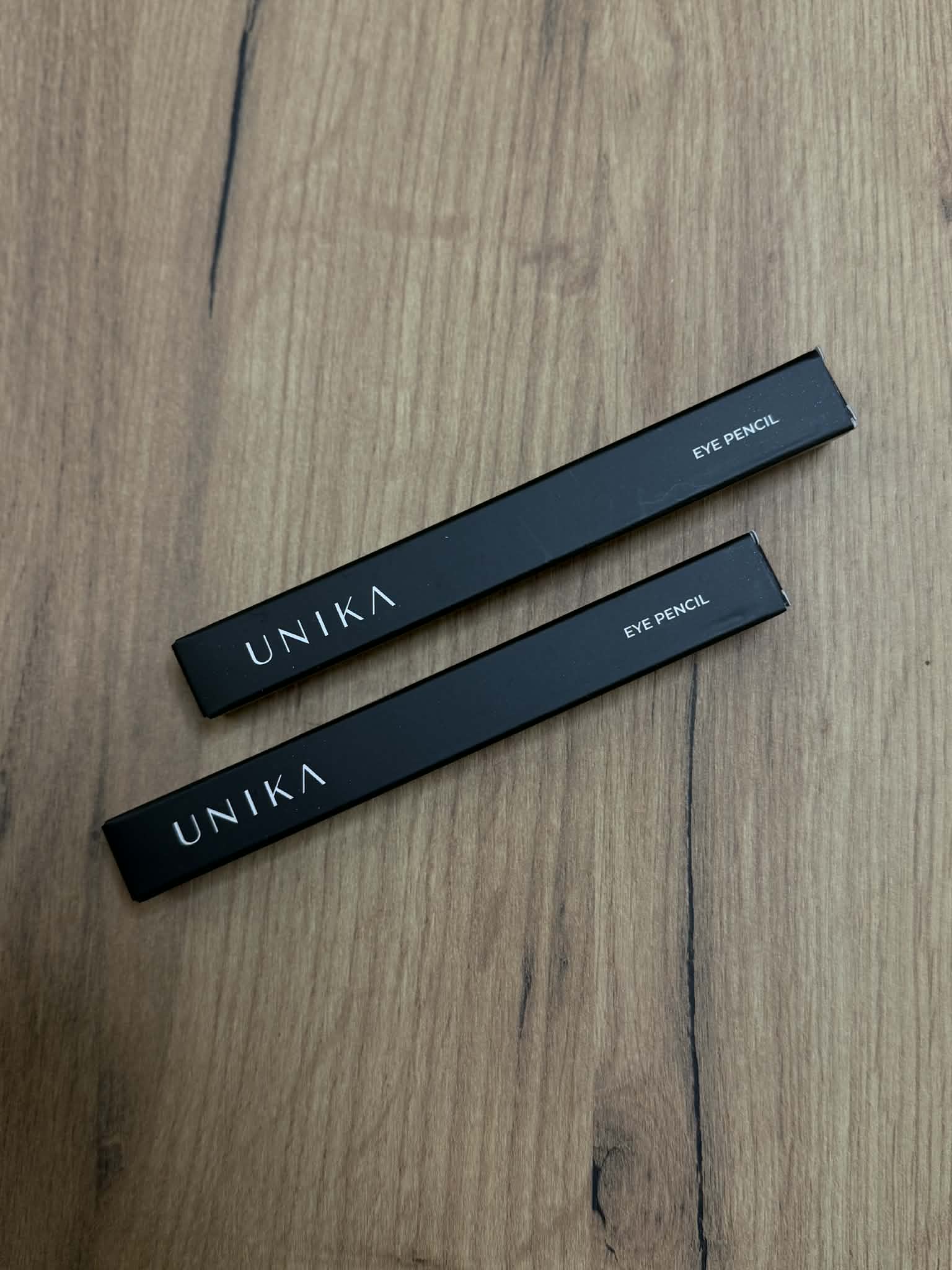 Unika Kajal – galandamas akių kontūro pieštukas