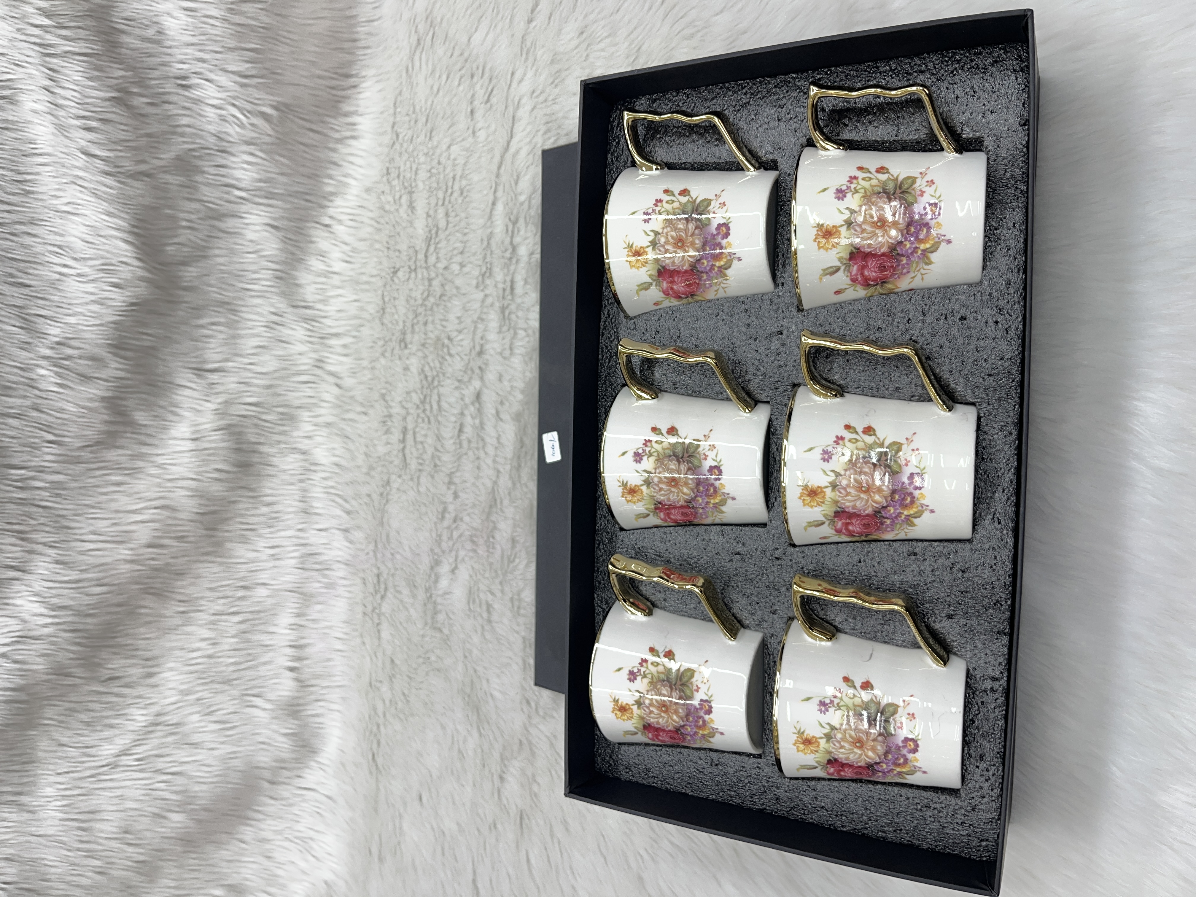 Elegant Floral Mug Set