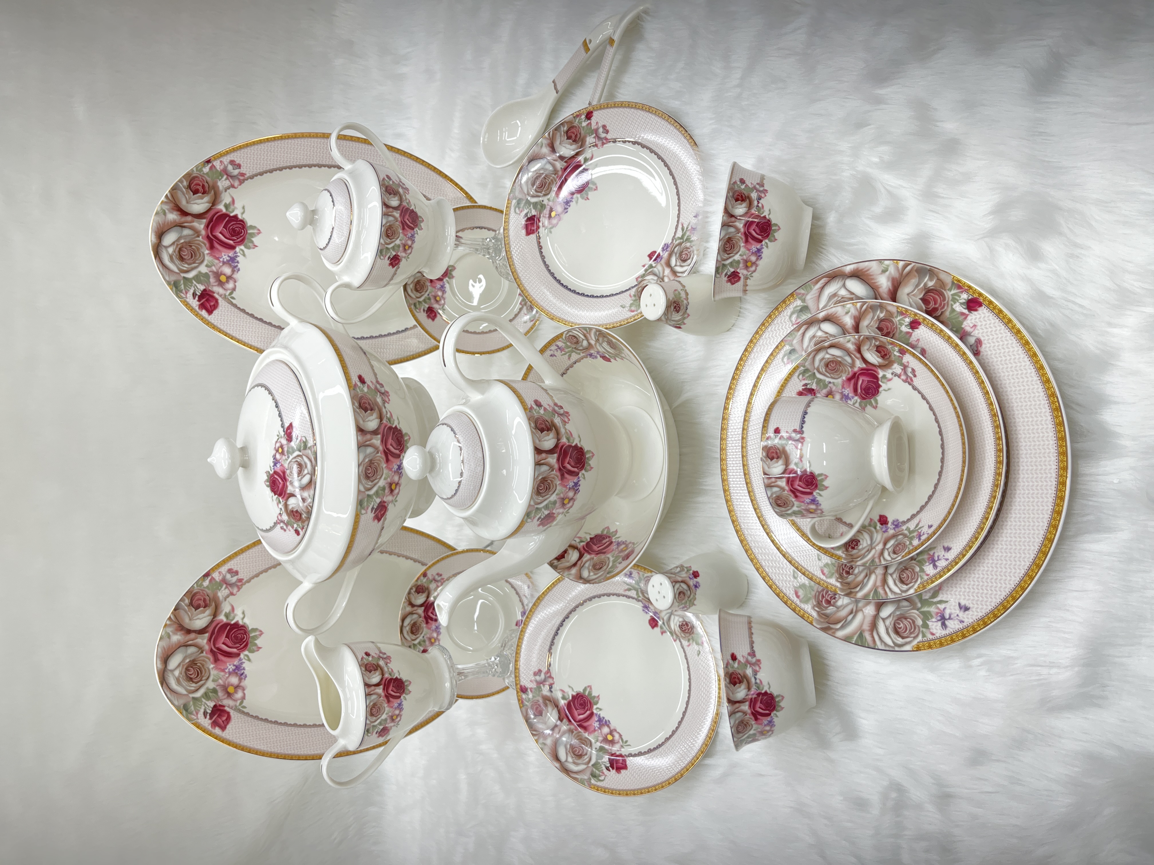 Elegant Rose Porcelain Dinner Set