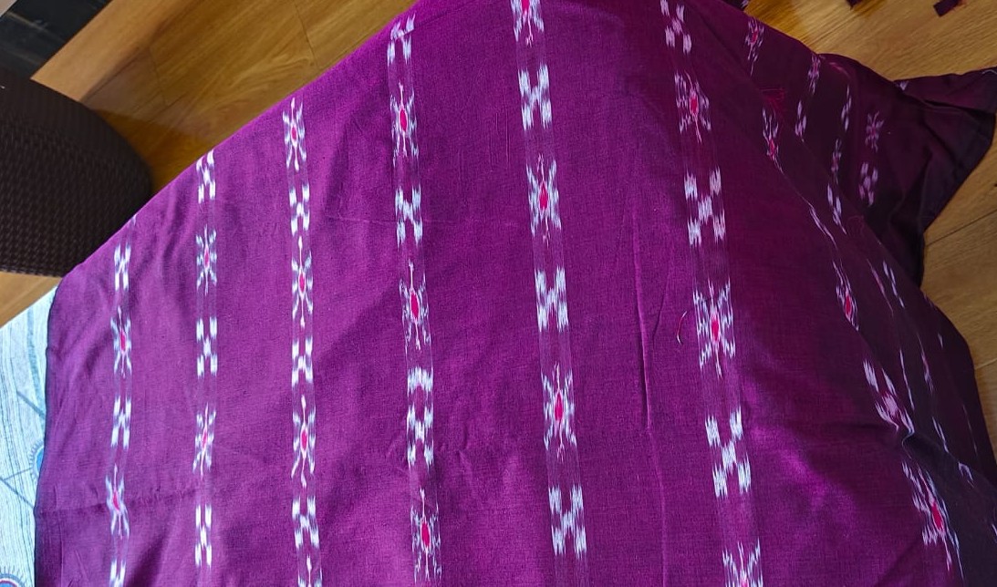 Classic Pashapali - Maroon & Magenta Threads with Sheen Effect