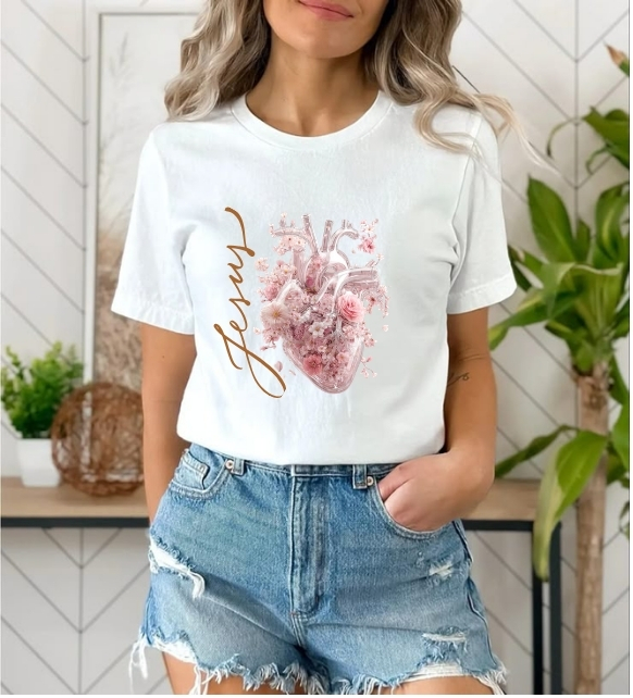 Remera "corazón floral"
