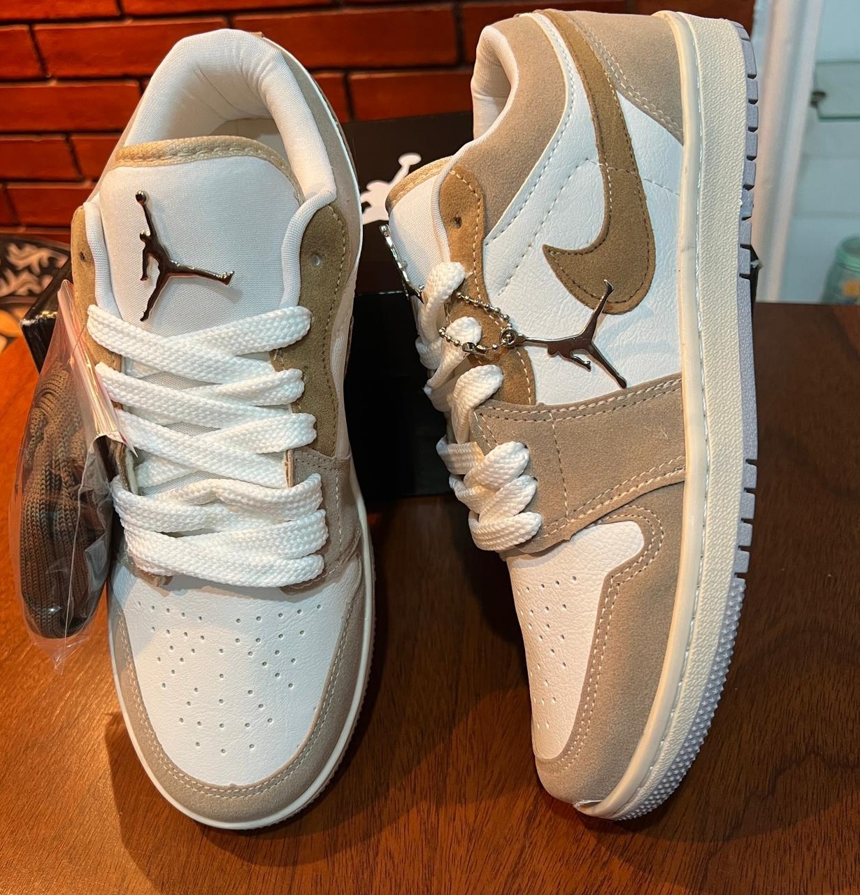 Zapatillas Air Jordan Low Beige