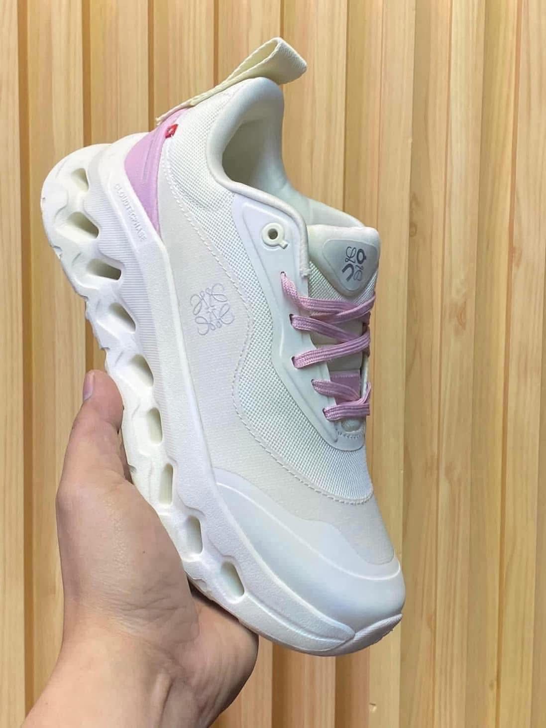 On x Loewe Cloudtilt 2 White pink Sneakers