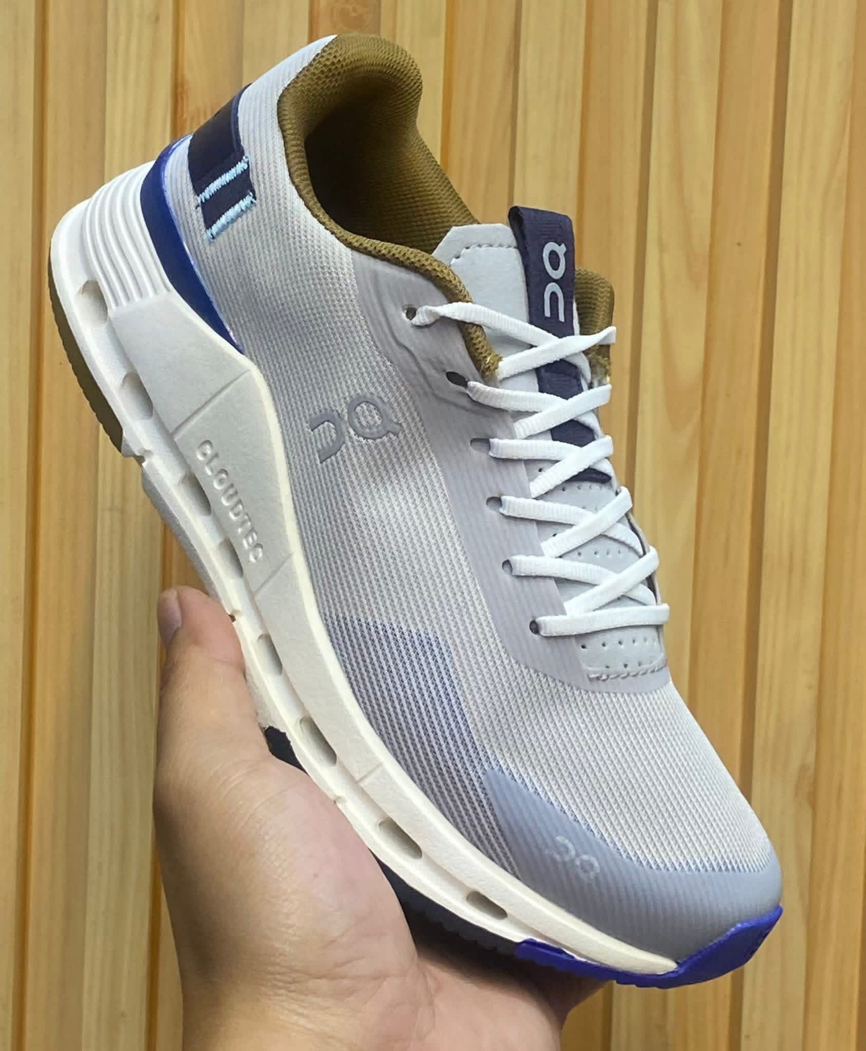 On Cloudnova Form 2 gray blue