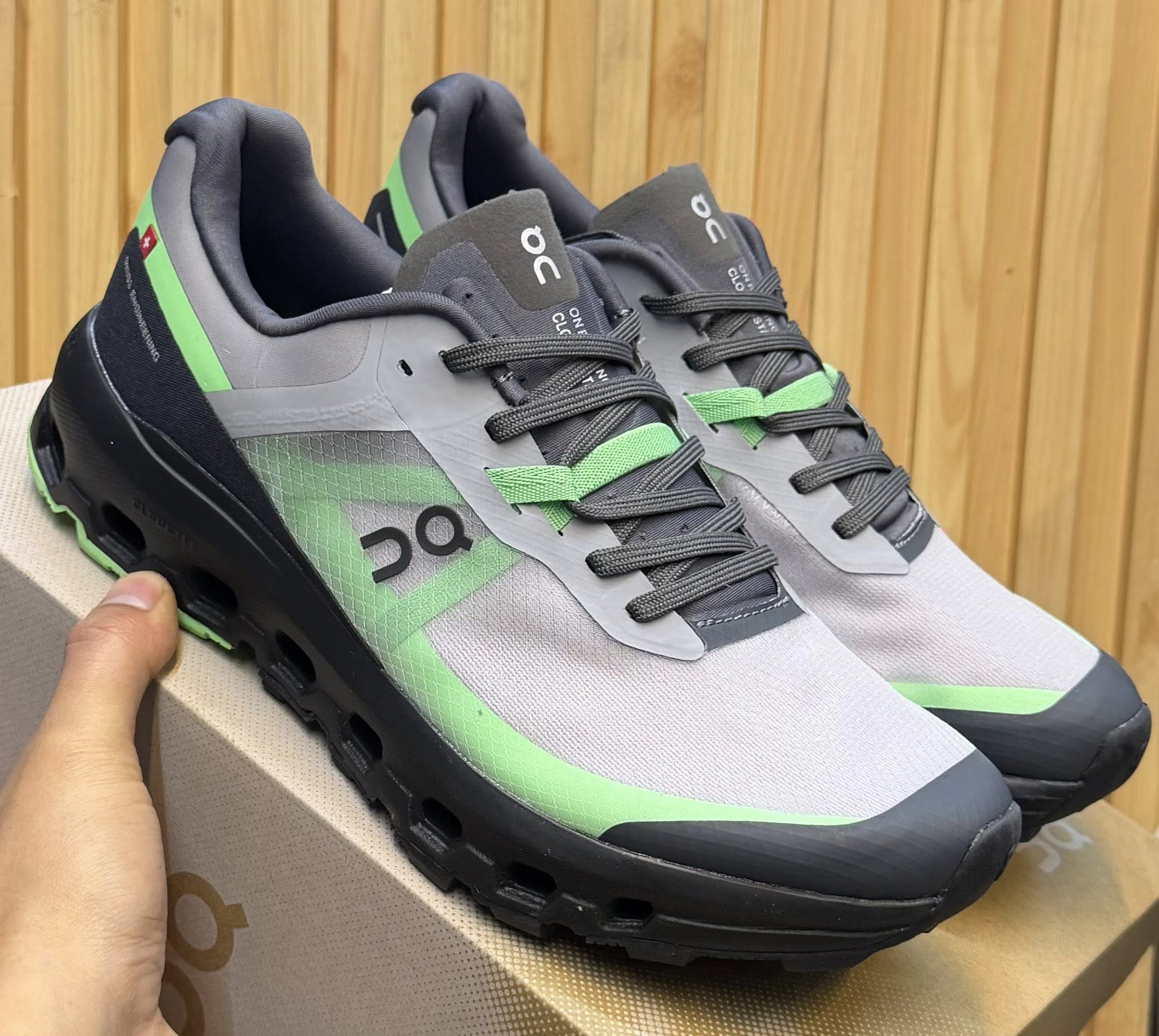 On Cloudvista 2 light gray Sneakers