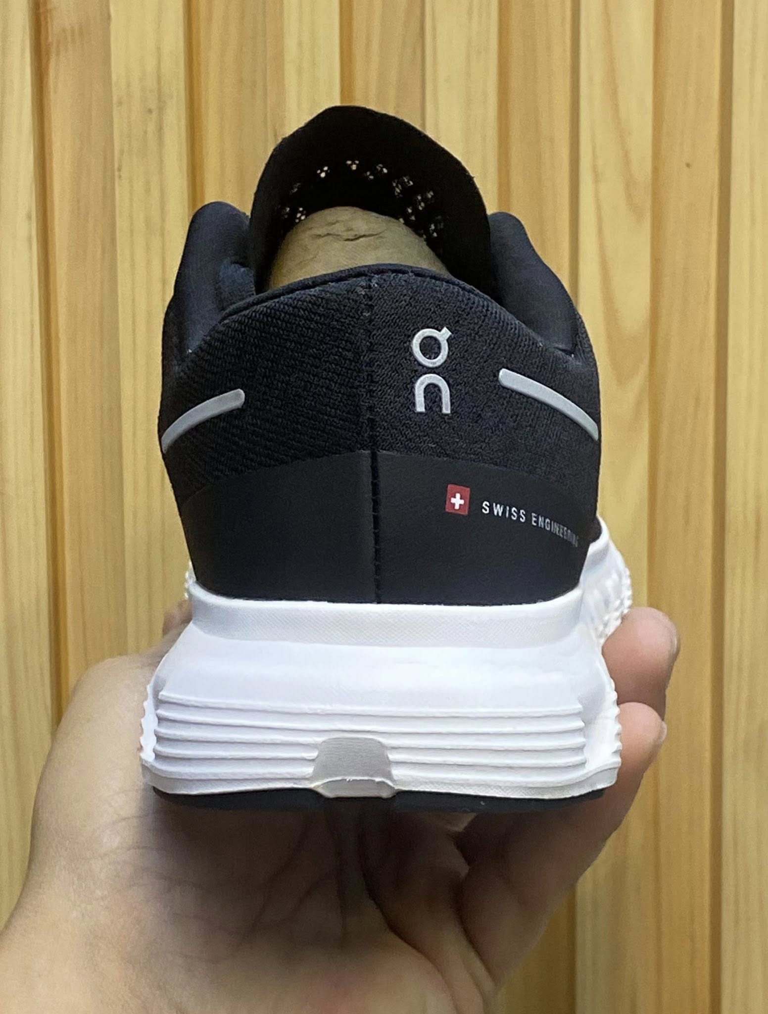 On Cloud 6 white black Sneakers