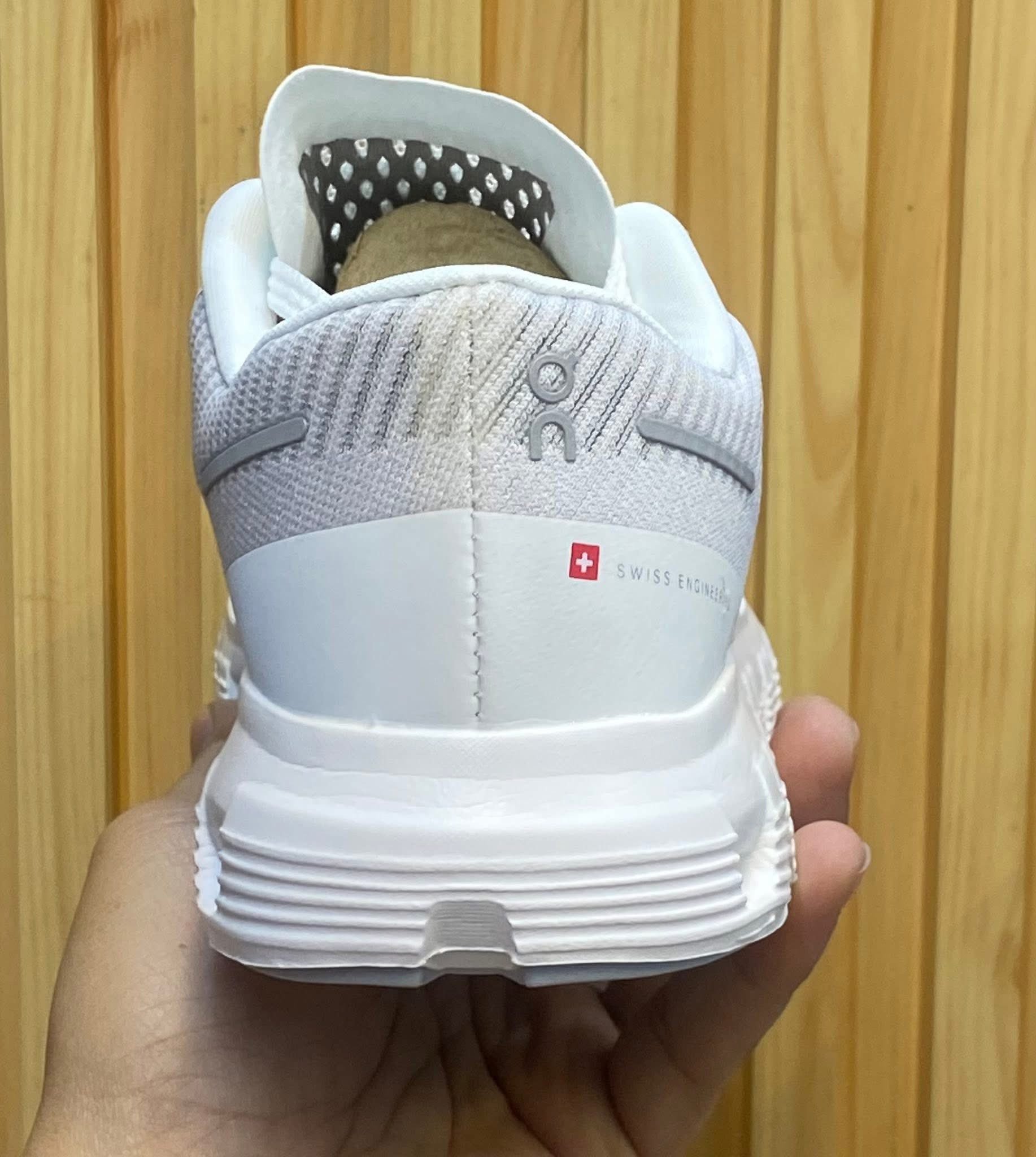On Cloud 6 light gray Sneakers