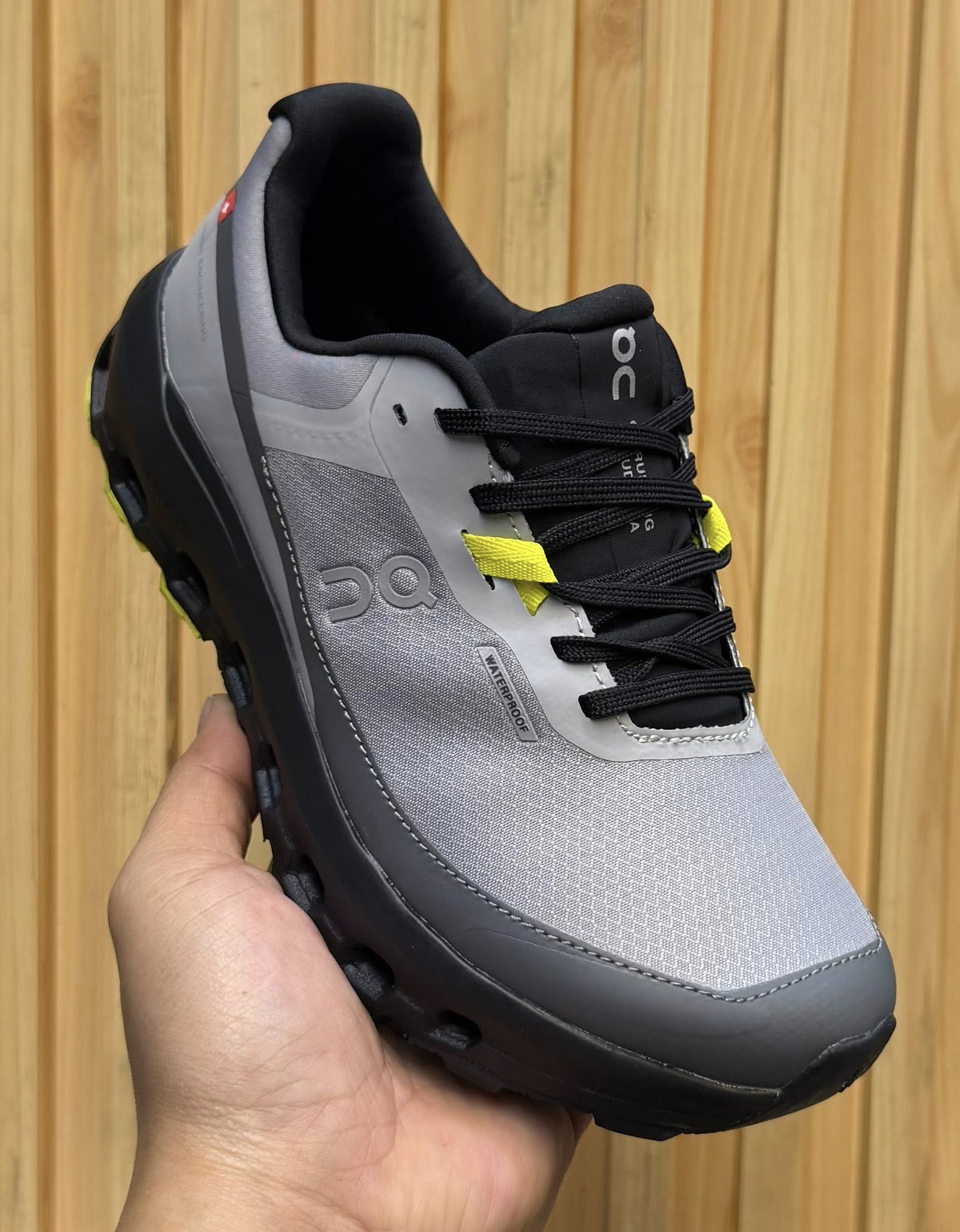 On Cloudvista 2 Gray Sneakers