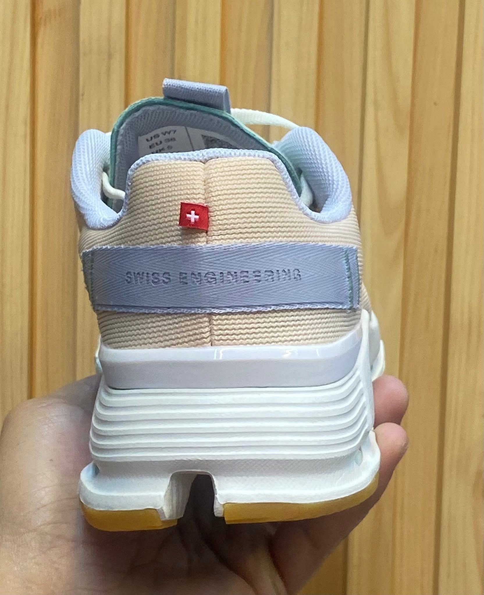 On Cloudnova Form 2 light yellow