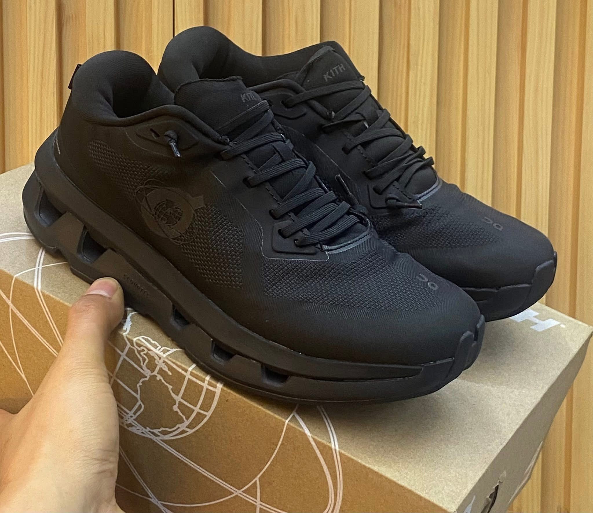 On Cloudzone Kith Black Sneakers