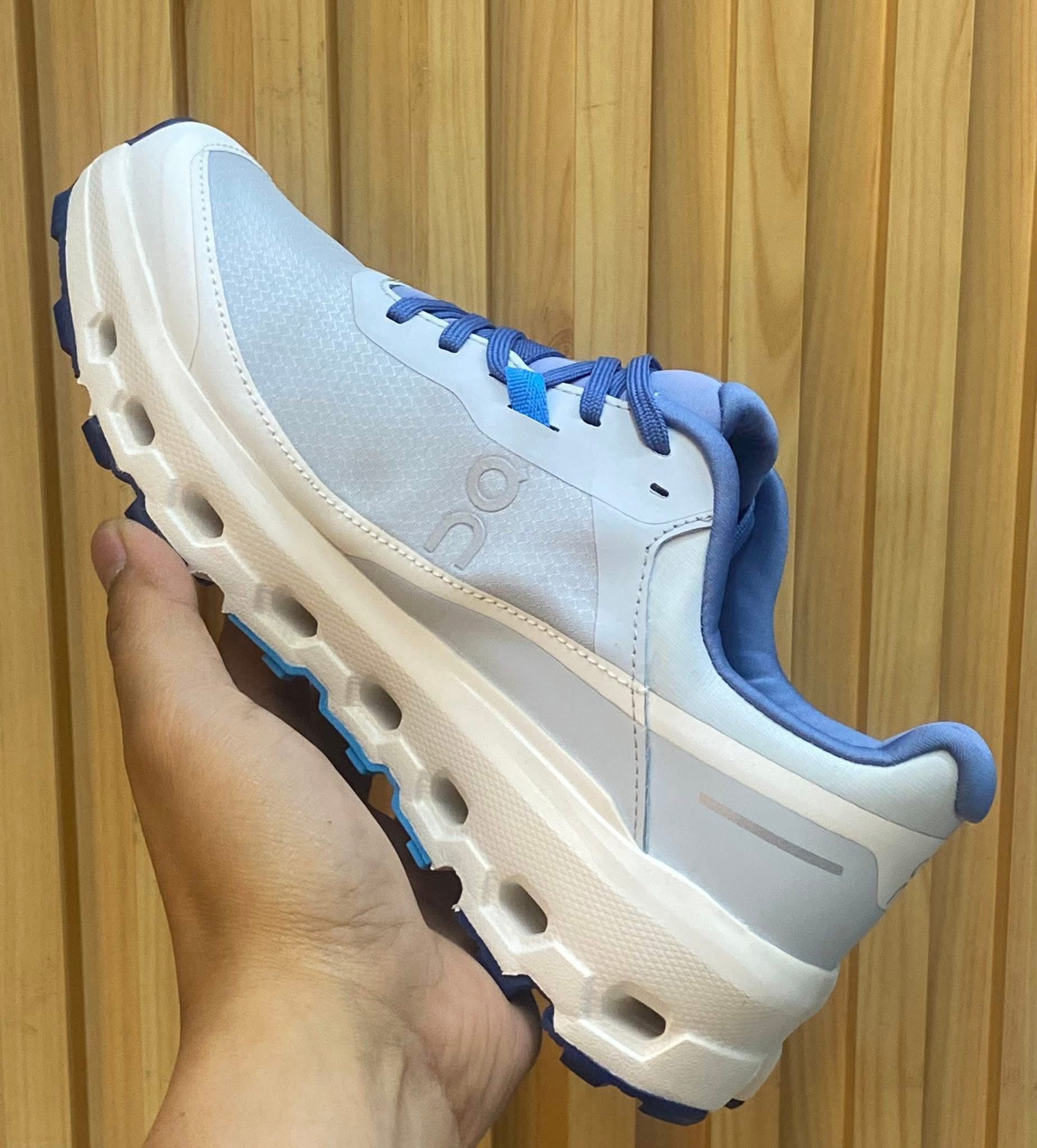 On Cloudvista 2 light blue Sneakers