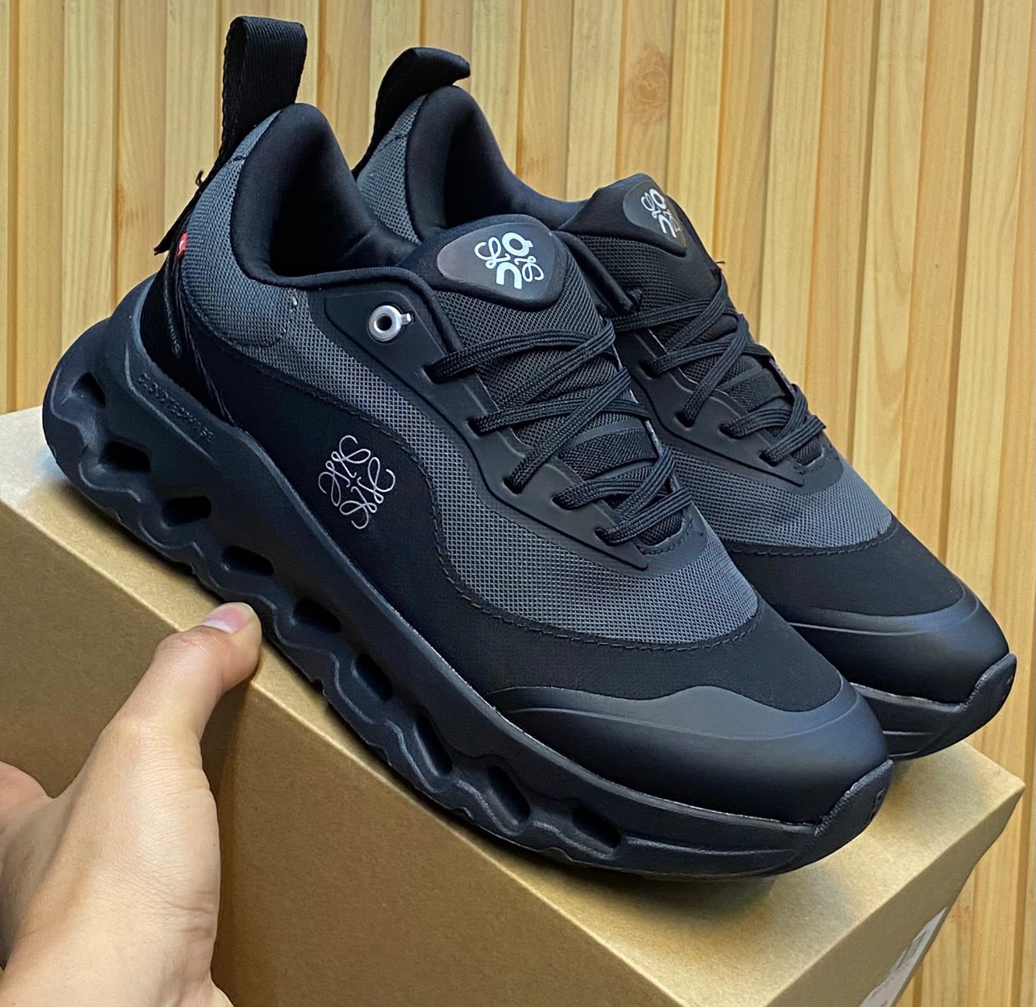 On x Loewe Cloudtilt 2 All black Sneakers