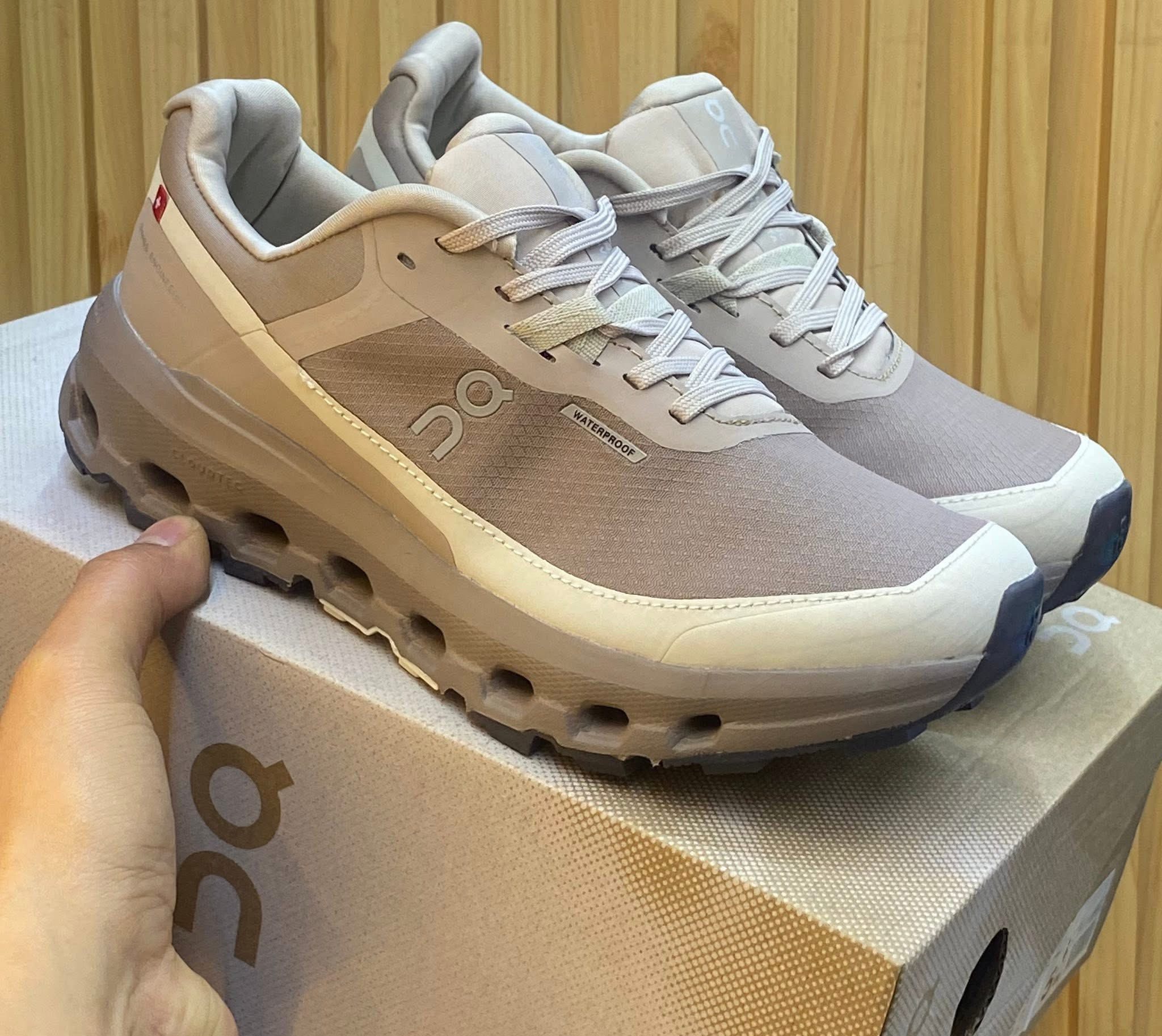 On Cloudvista 2 Fog Sneakers