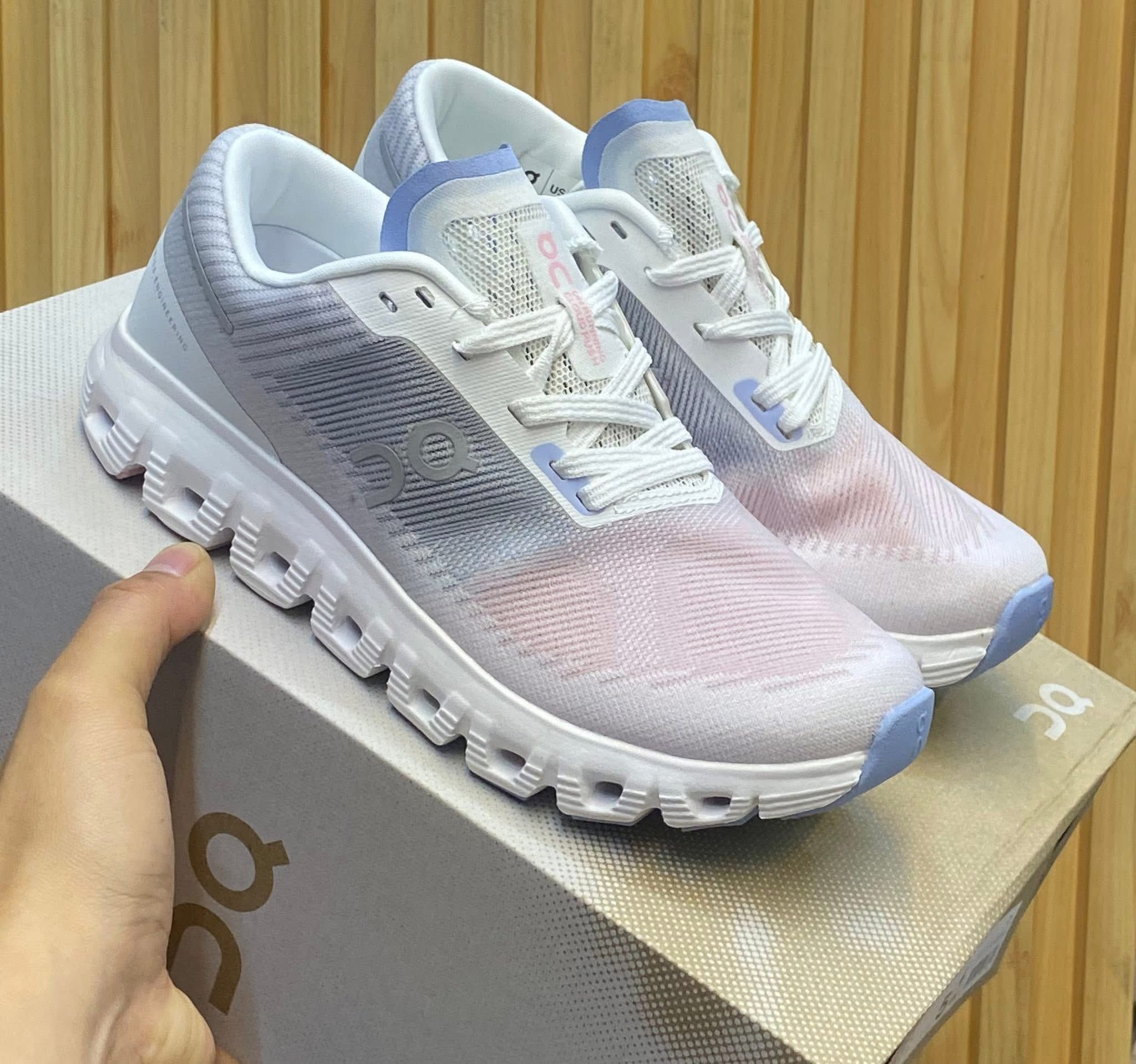 On Cloud 6 light blue Sneakers