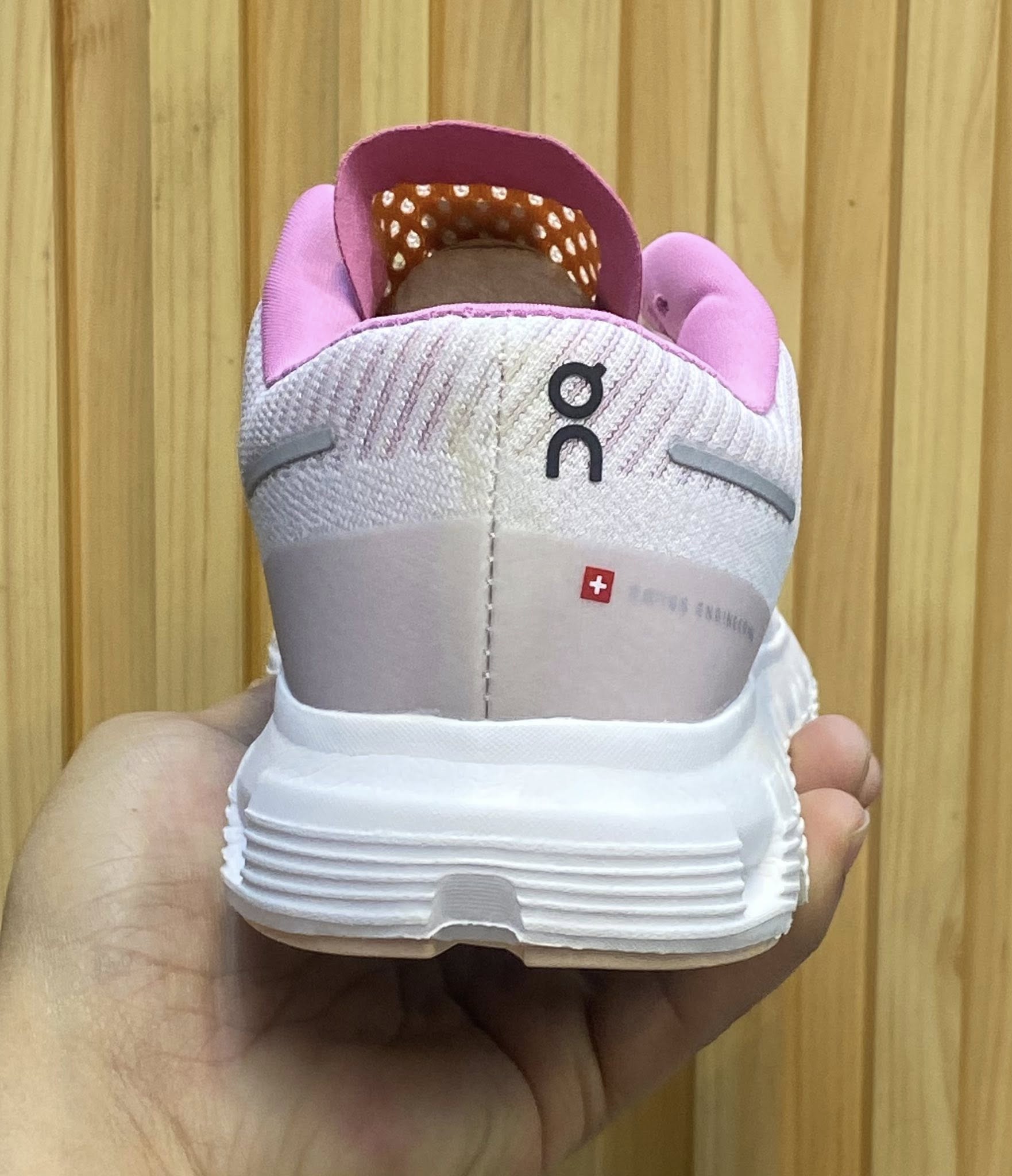On Cloud 6 white pink Sneakers