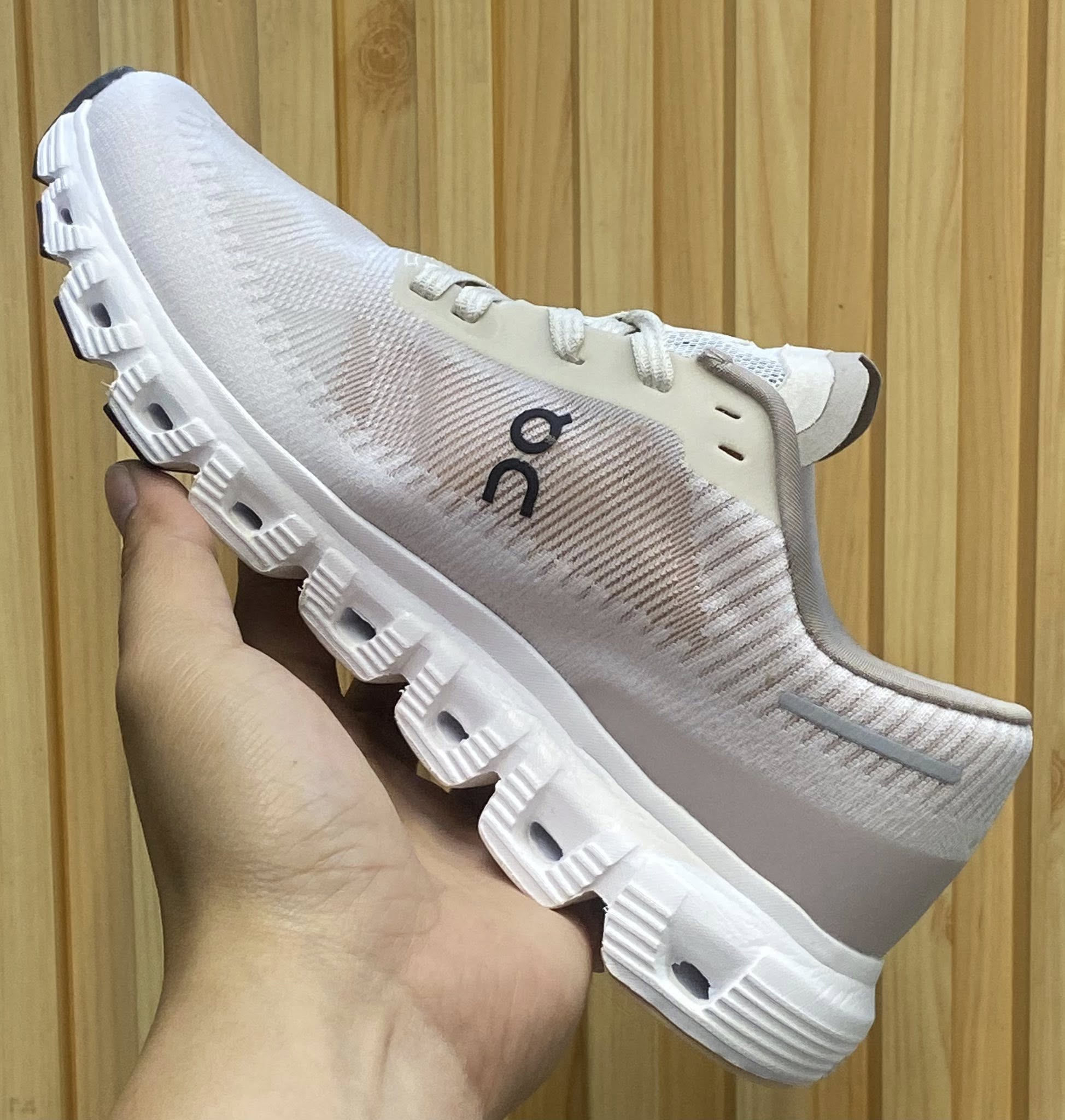 On Cloud 6 white brown Sneakers