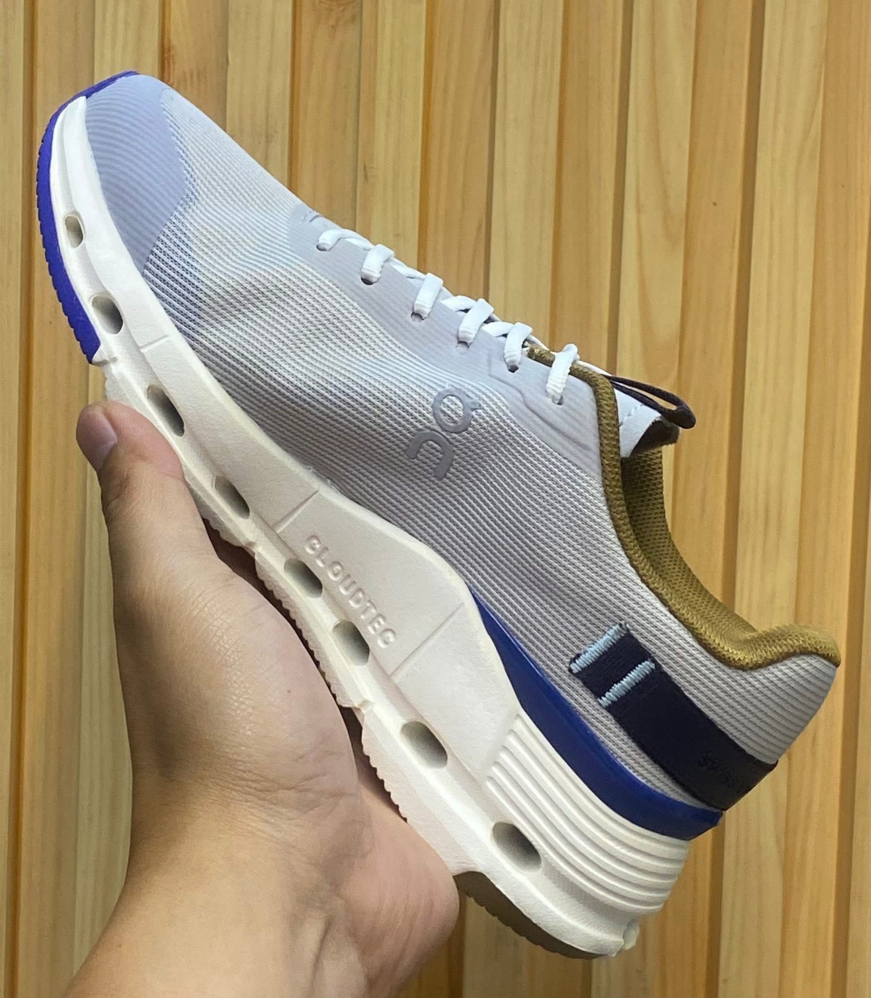 On Cloudnova Form 2 gray blue