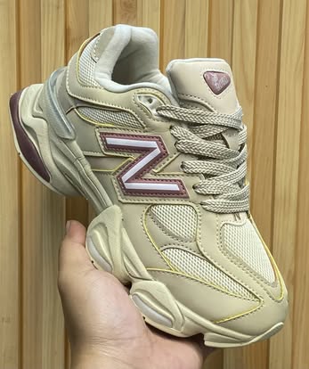 New Balance 9060 beige pink Sneakers